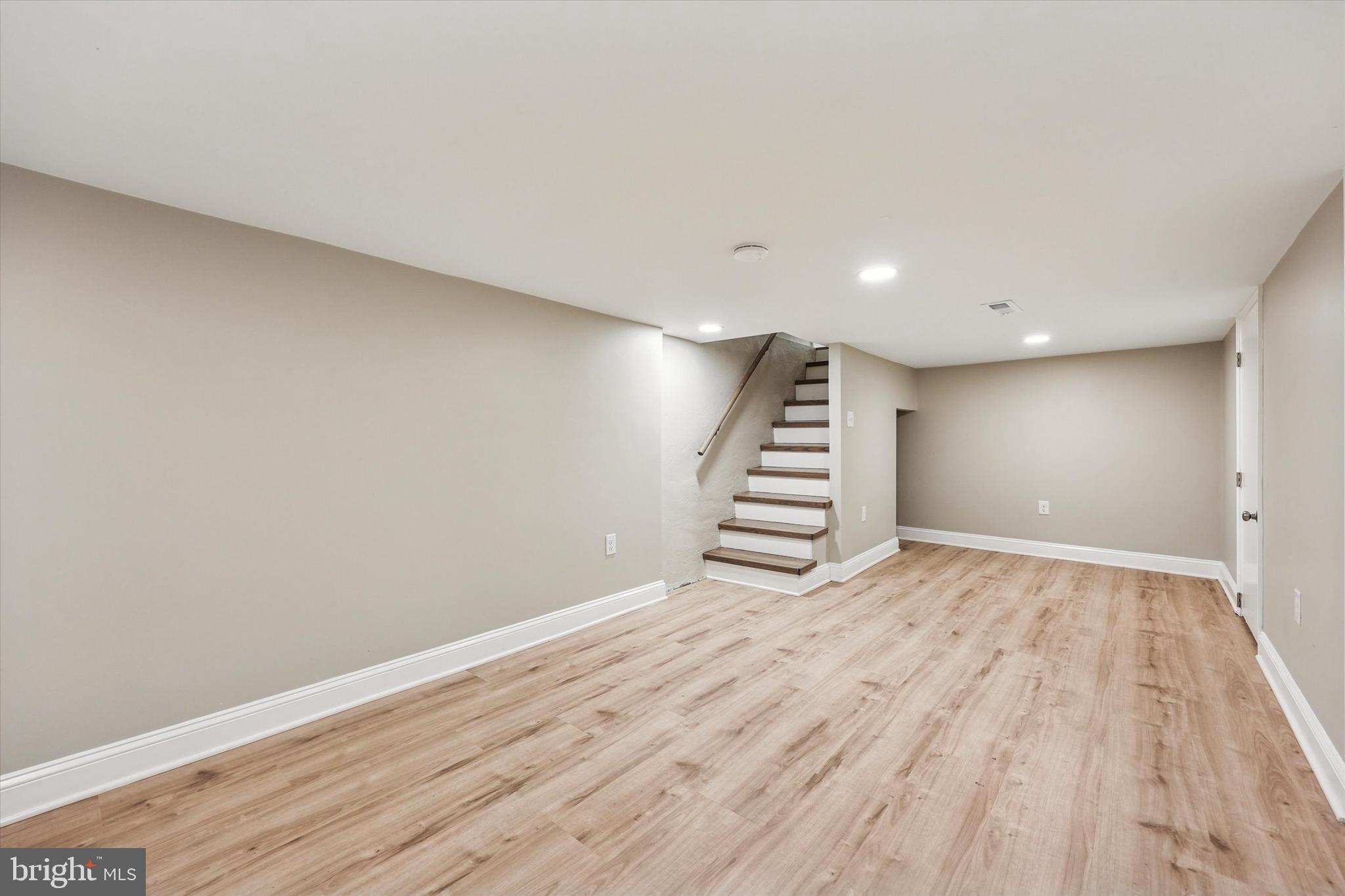 ROXBOROUGH - Residential