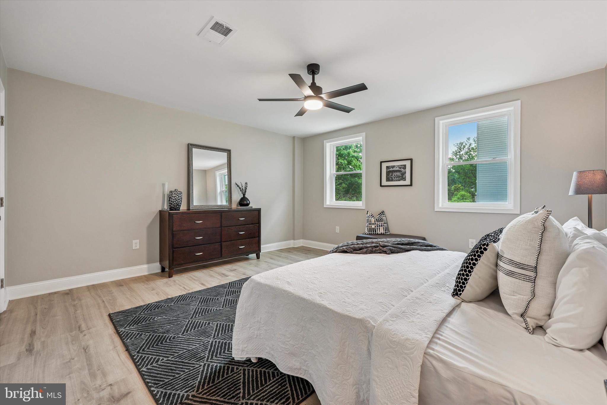 ROXBOROUGH - Residential