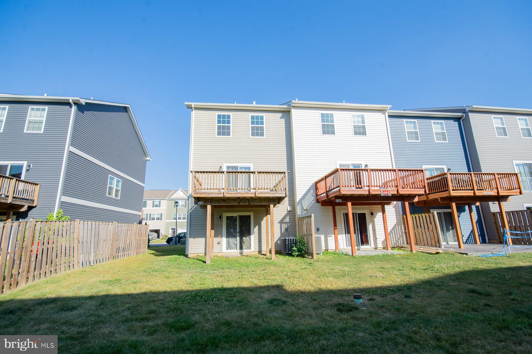 BERKELEY RIDGE - Residential