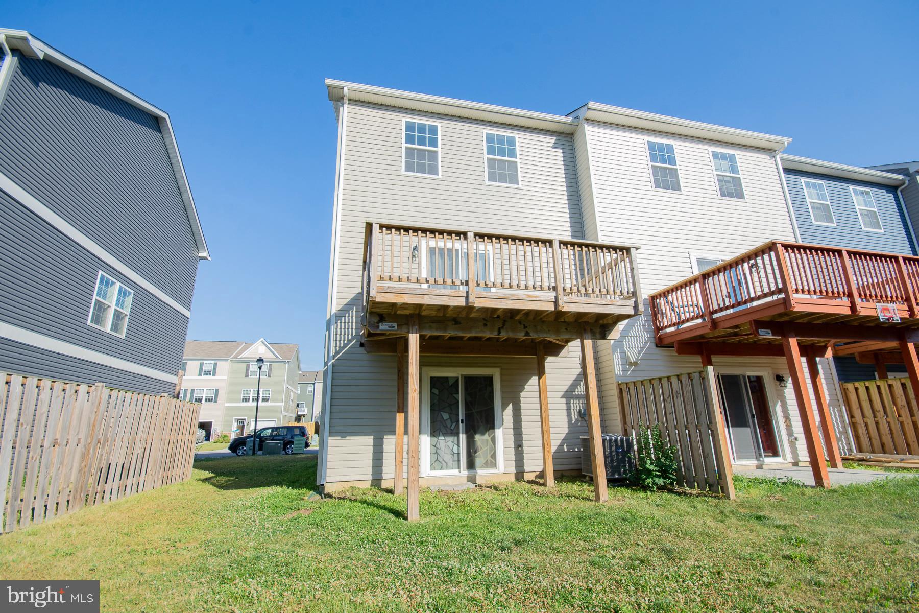 BERKELEY RIDGE - Residential