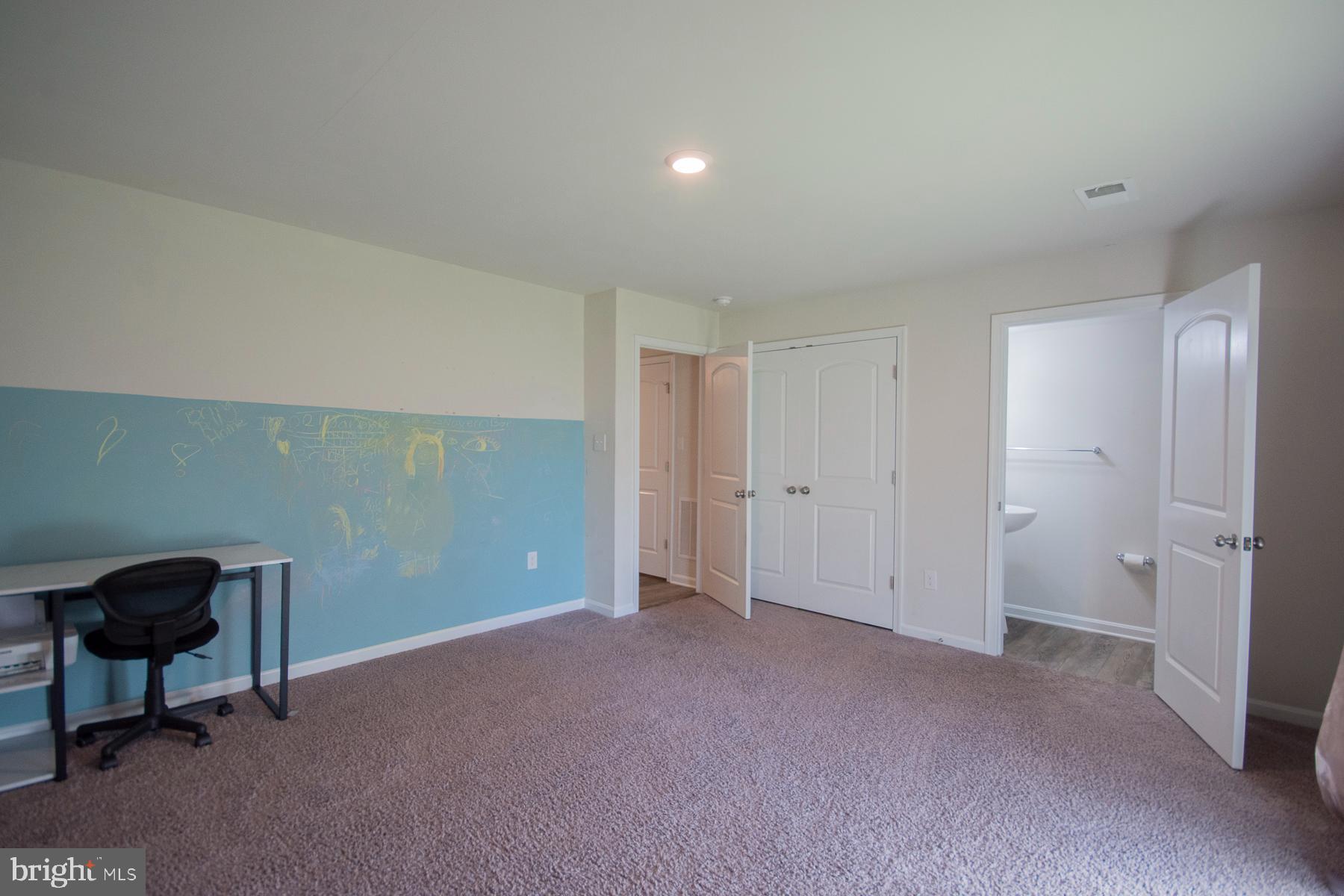 BERKELEY RIDGE - Residential