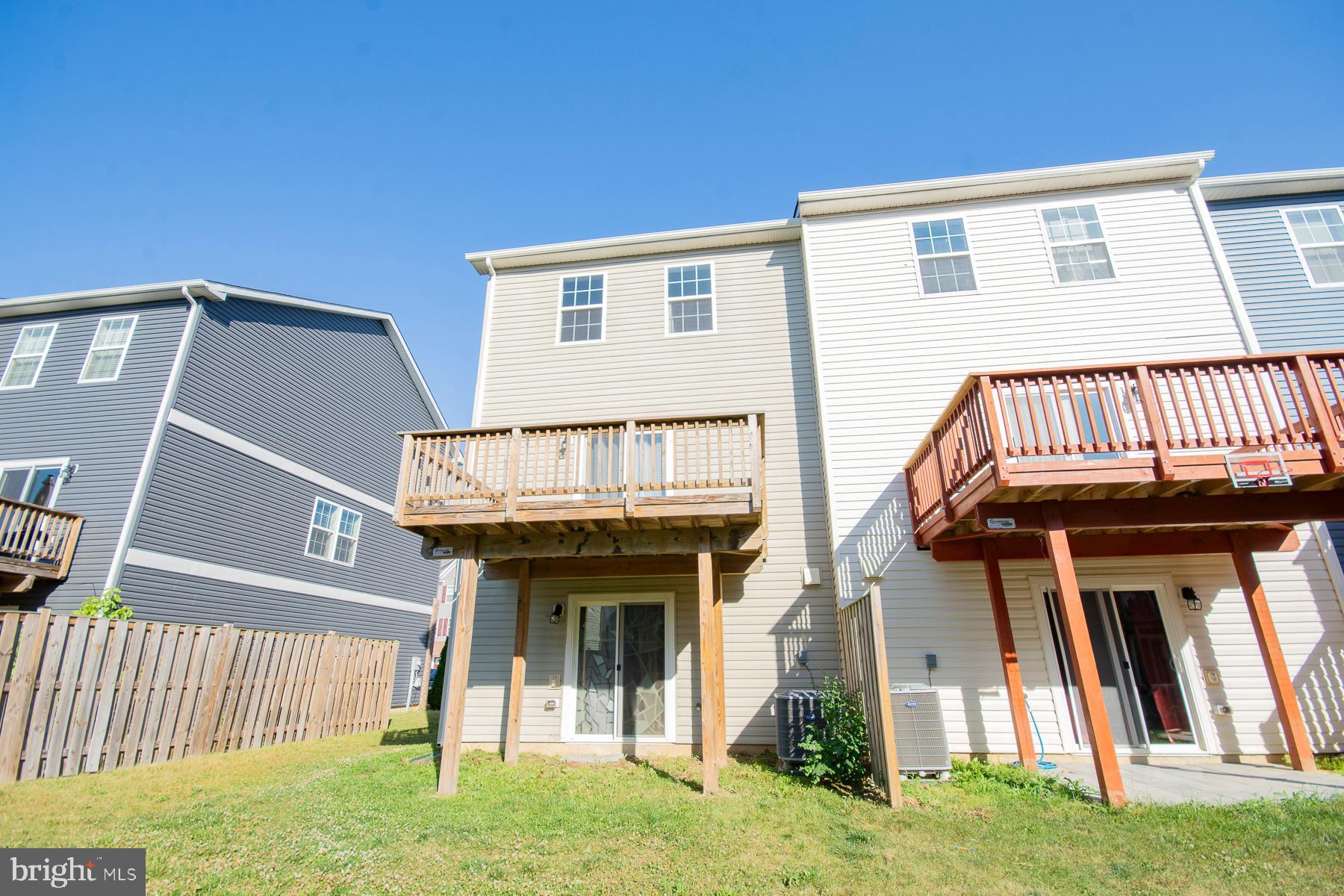 BERKELEY RIDGE - Residential