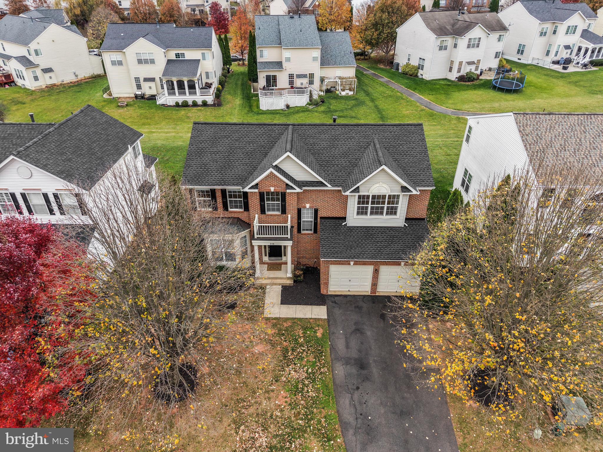 208 E ALPINE DRIVE SE