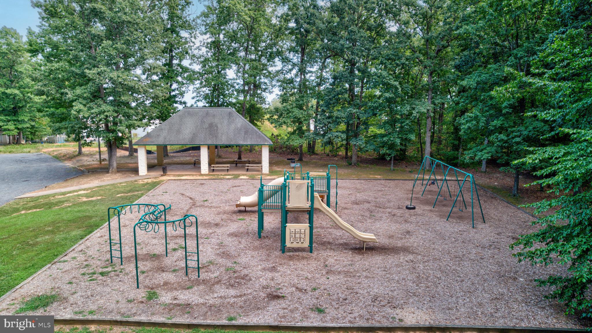 WILDERNESS SHORES - Residential