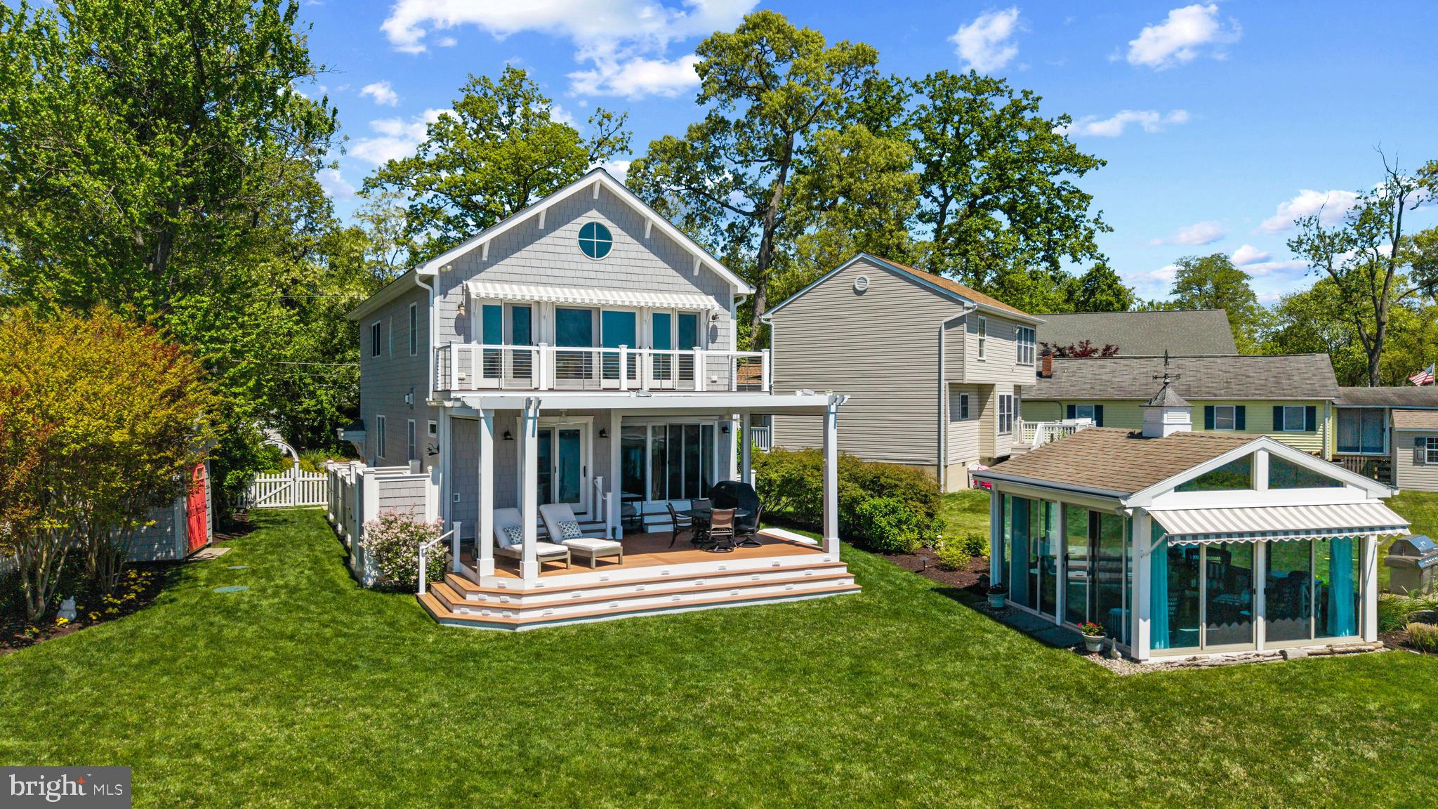 BAHAMA BEACH - Residential