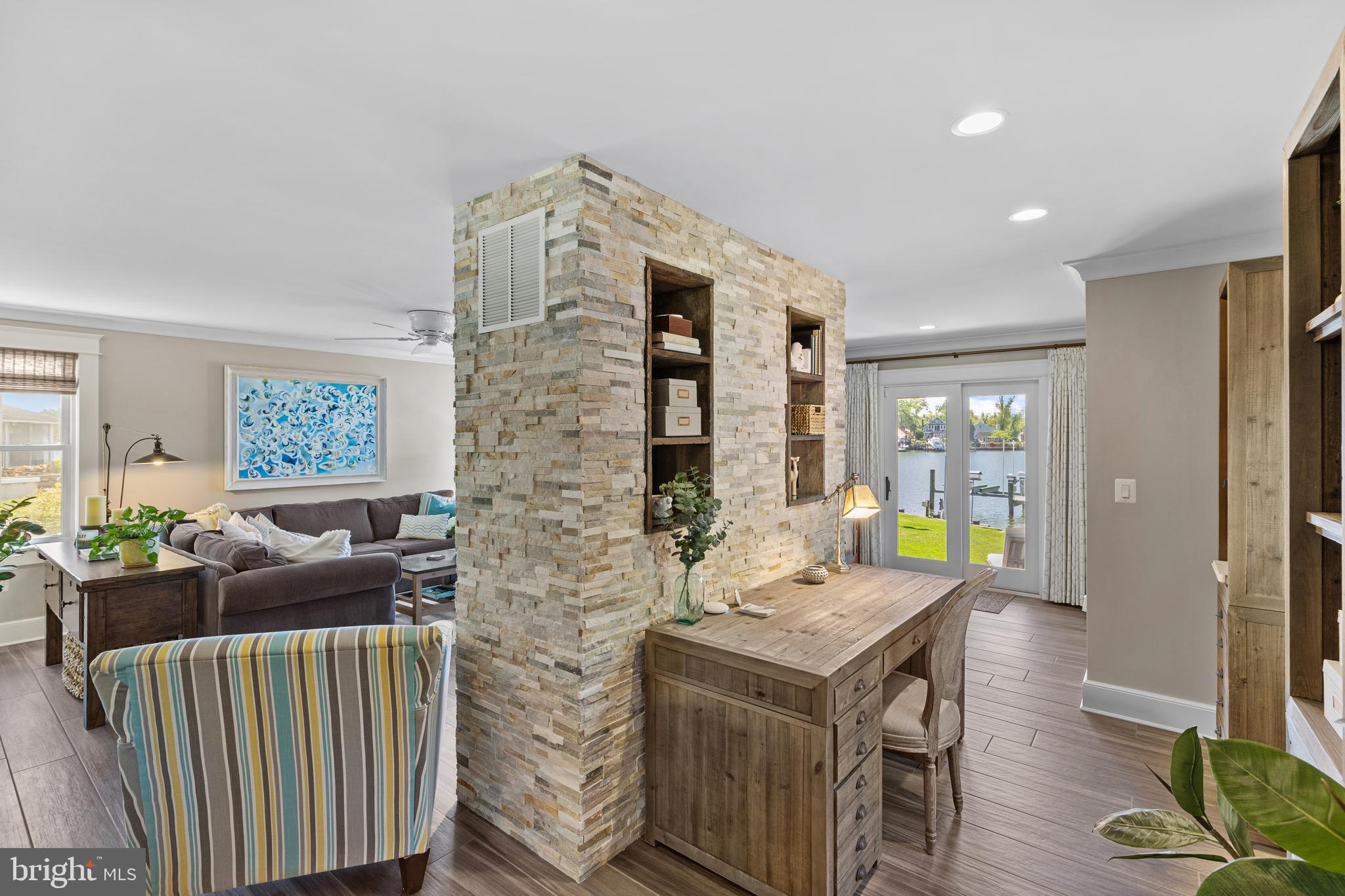 BAHAMA BEACH - Residential