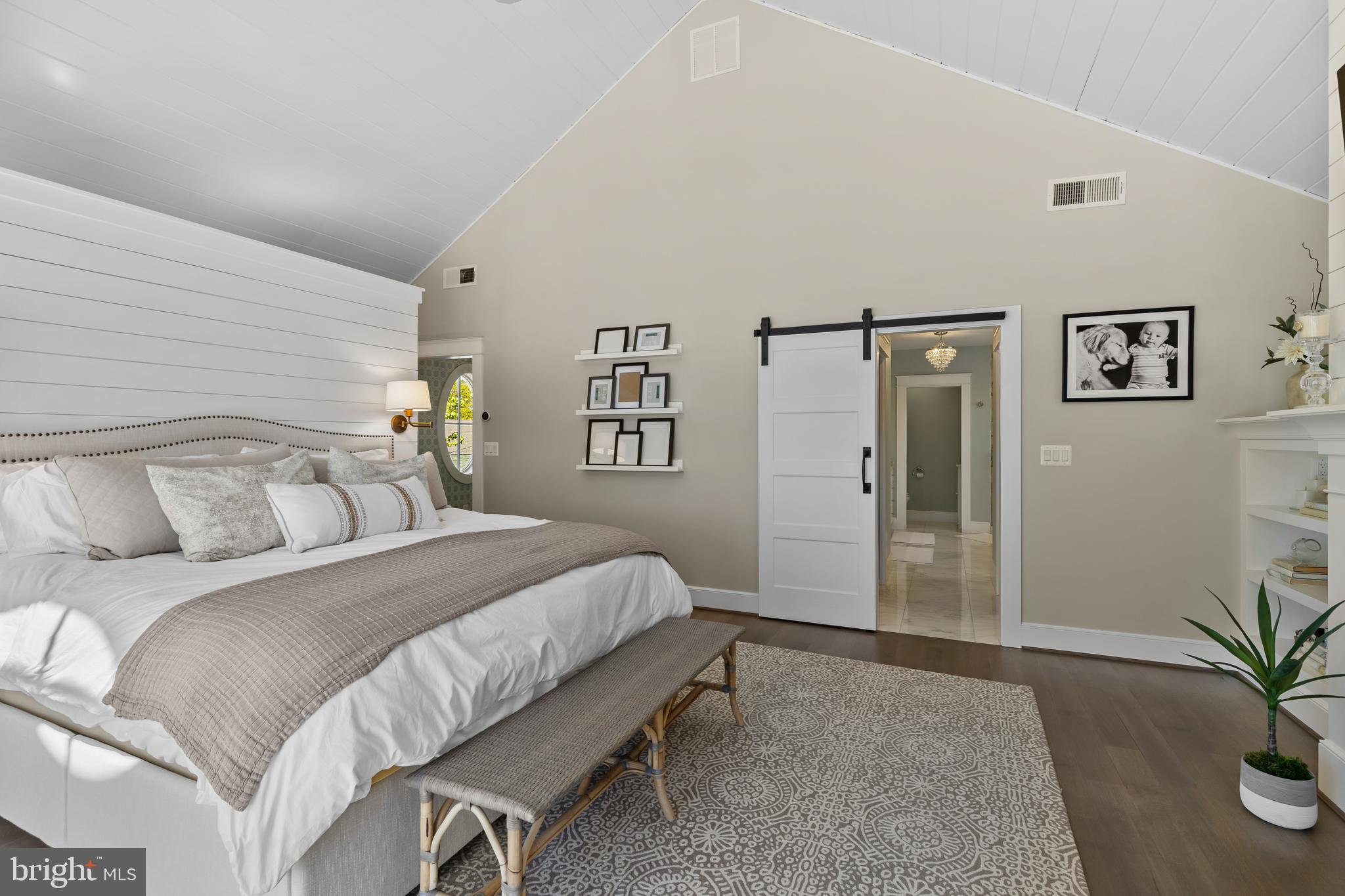 BAHAMA BEACH - Residential