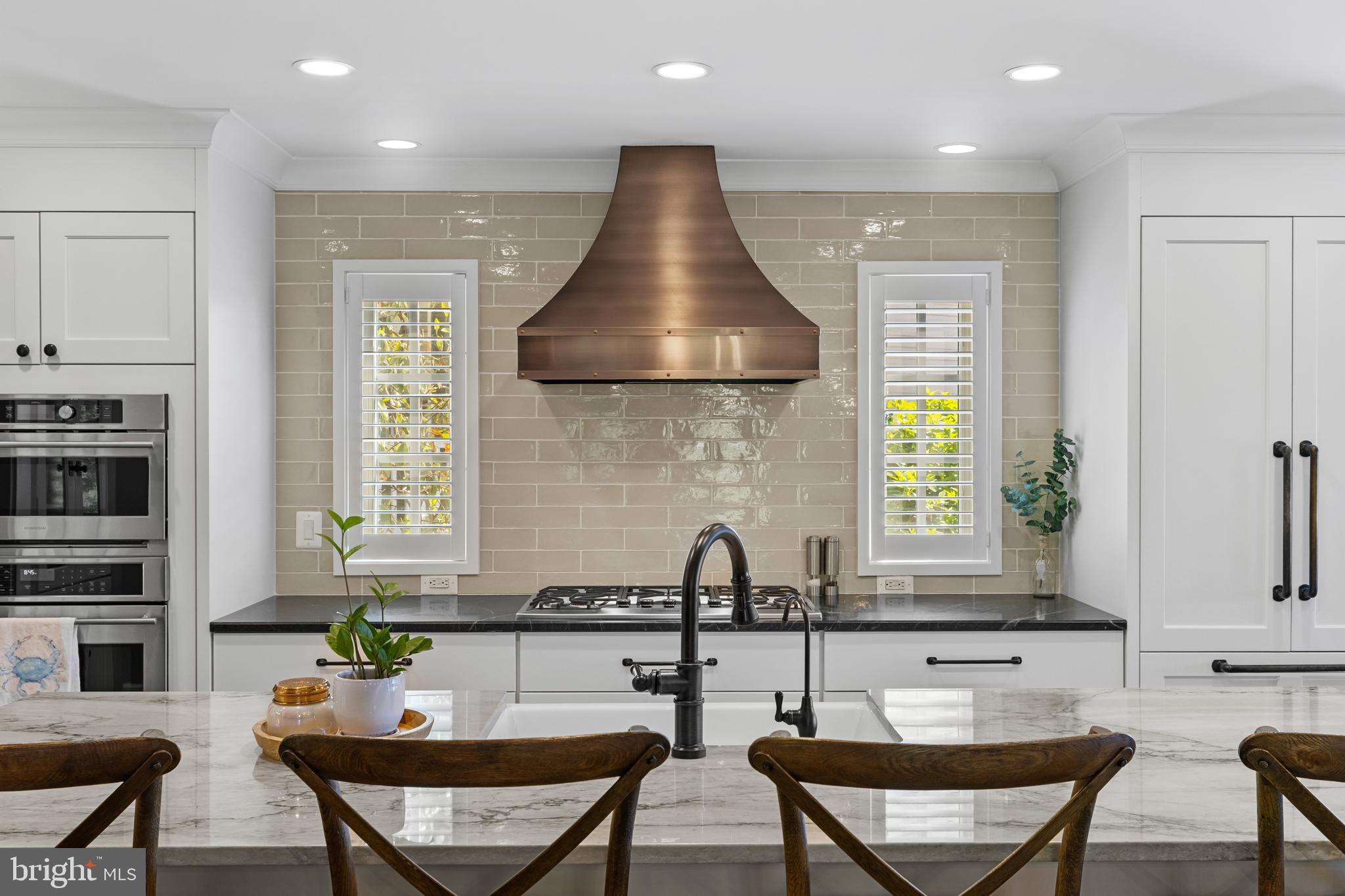 BAHAMA BEACH - Residential