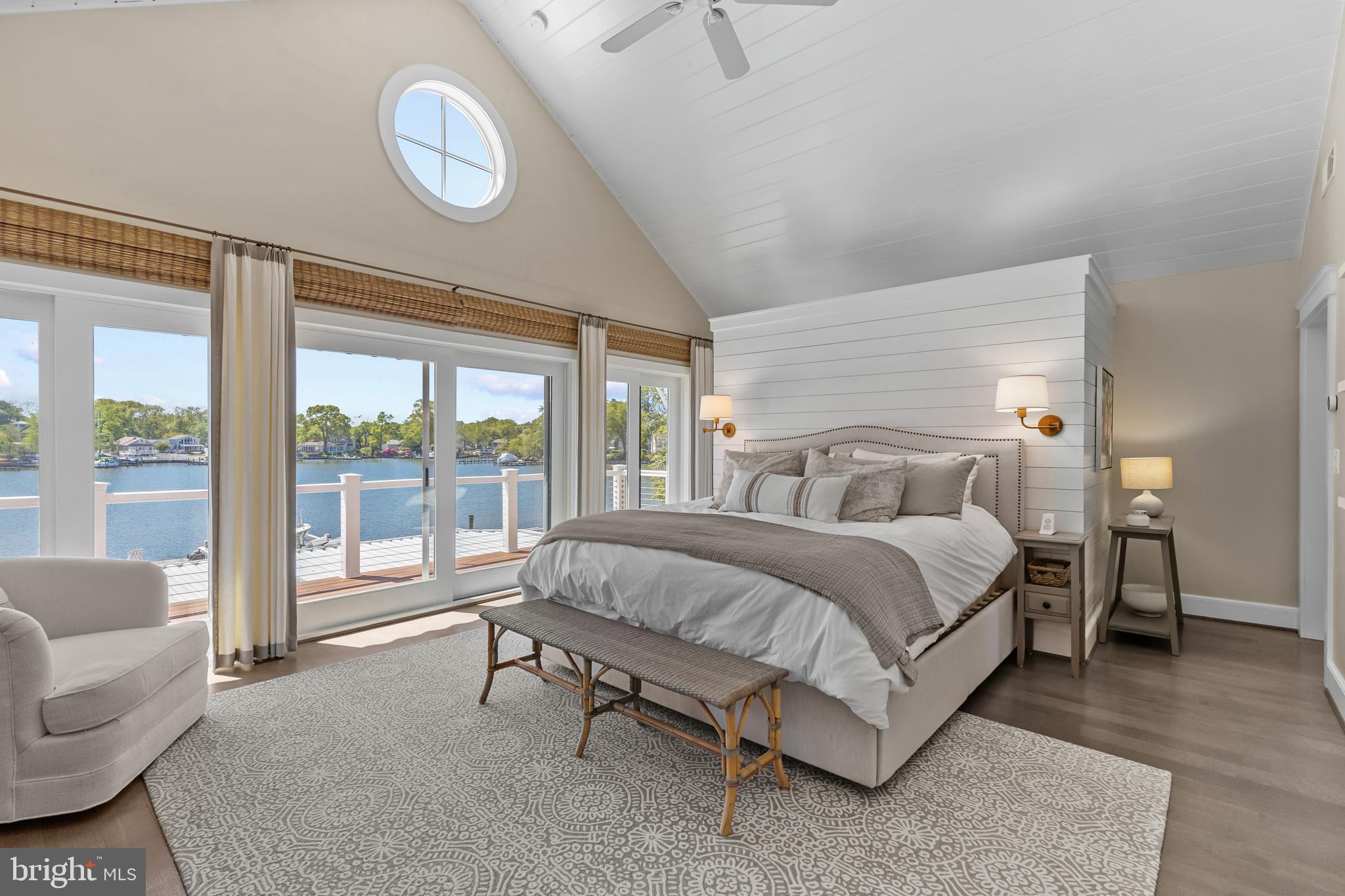 BAHAMA BEACH - Residential