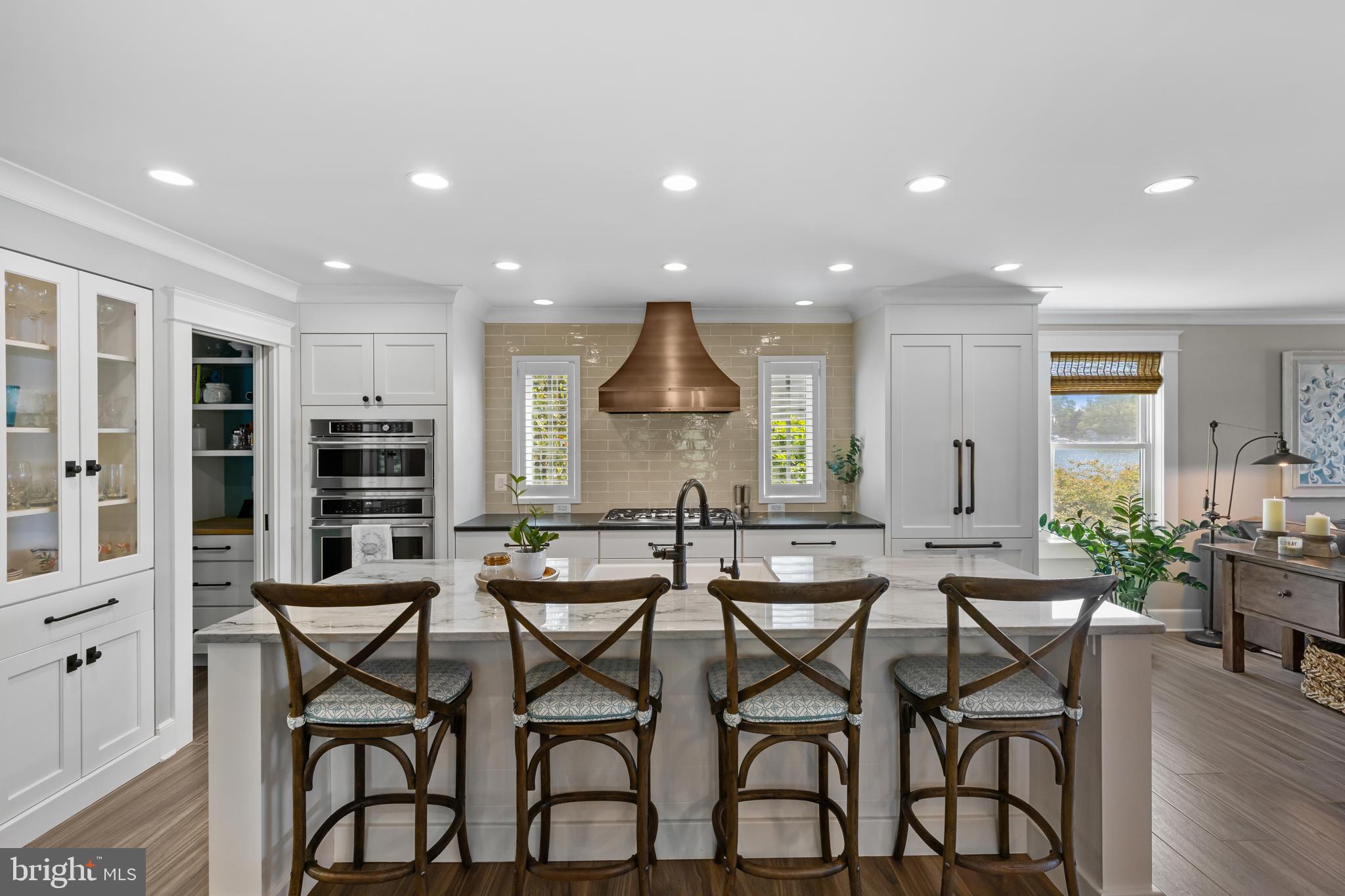 BAHAMA BEACH - Residential