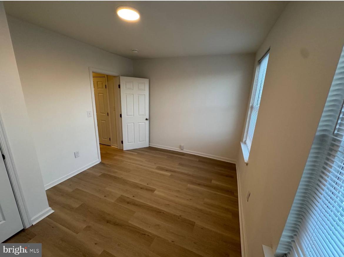 KENSINGTON - Residential Lease