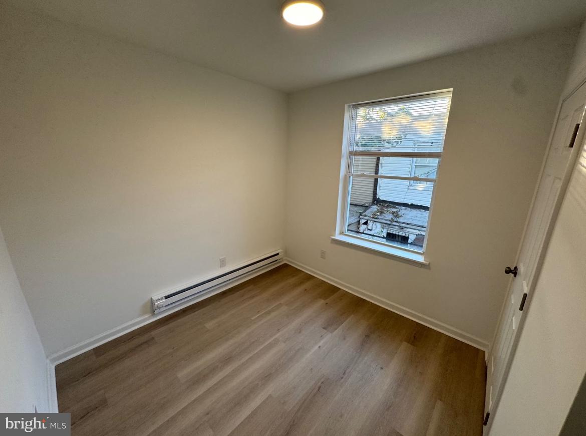 KENSINGTON - Residential Lease