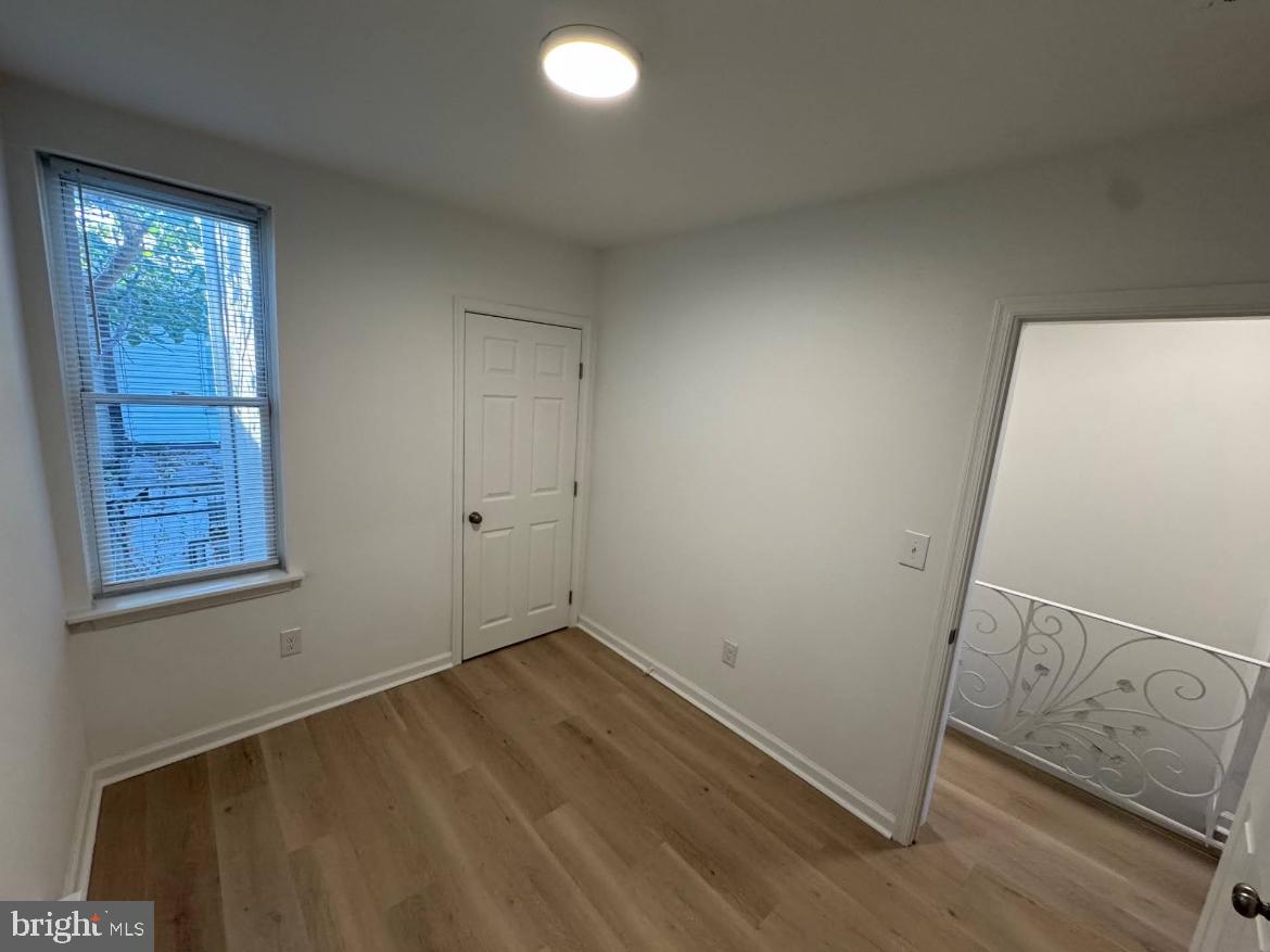 KENSINGTON - Residential Lease