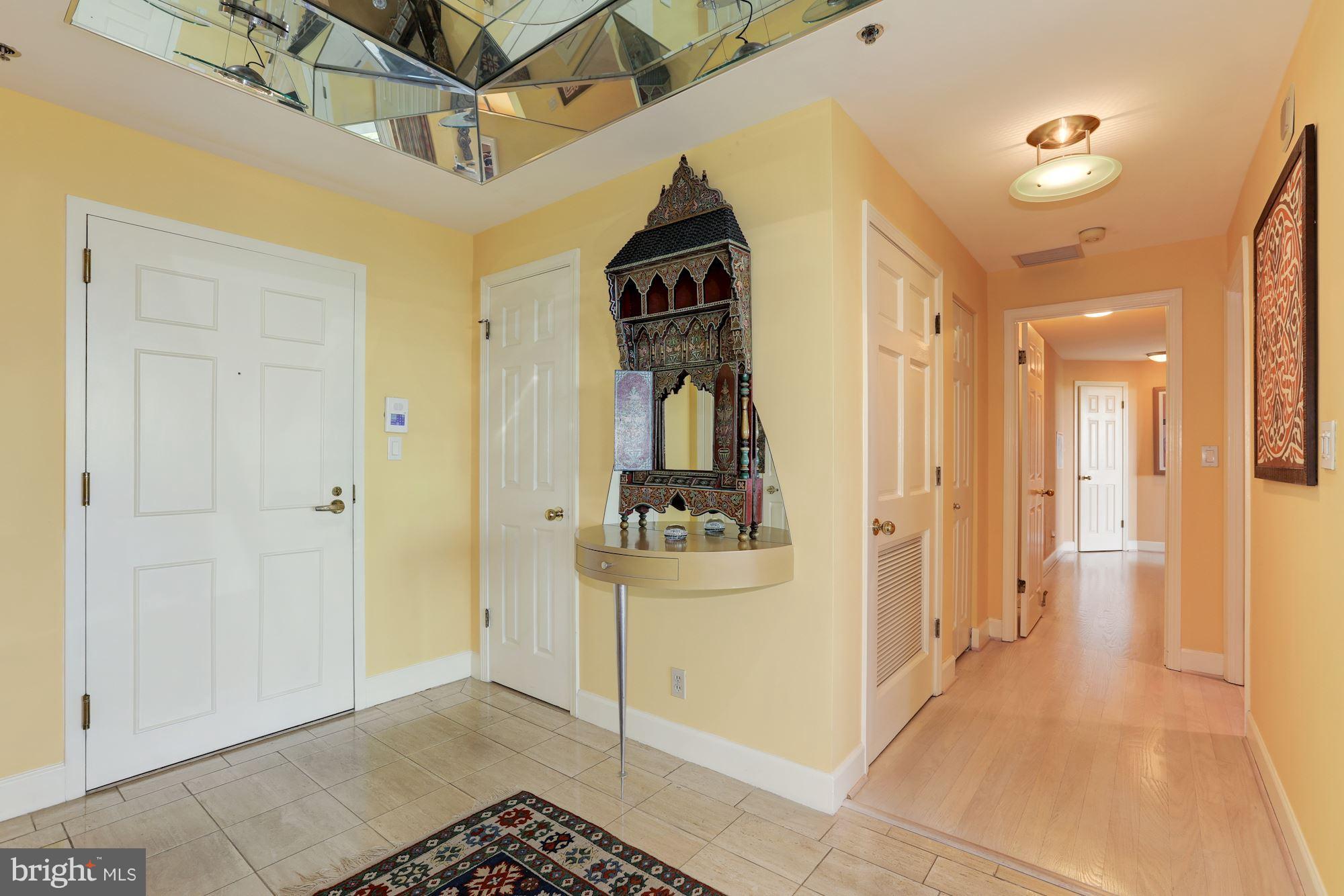 SOMERSET HOUSE - Residential