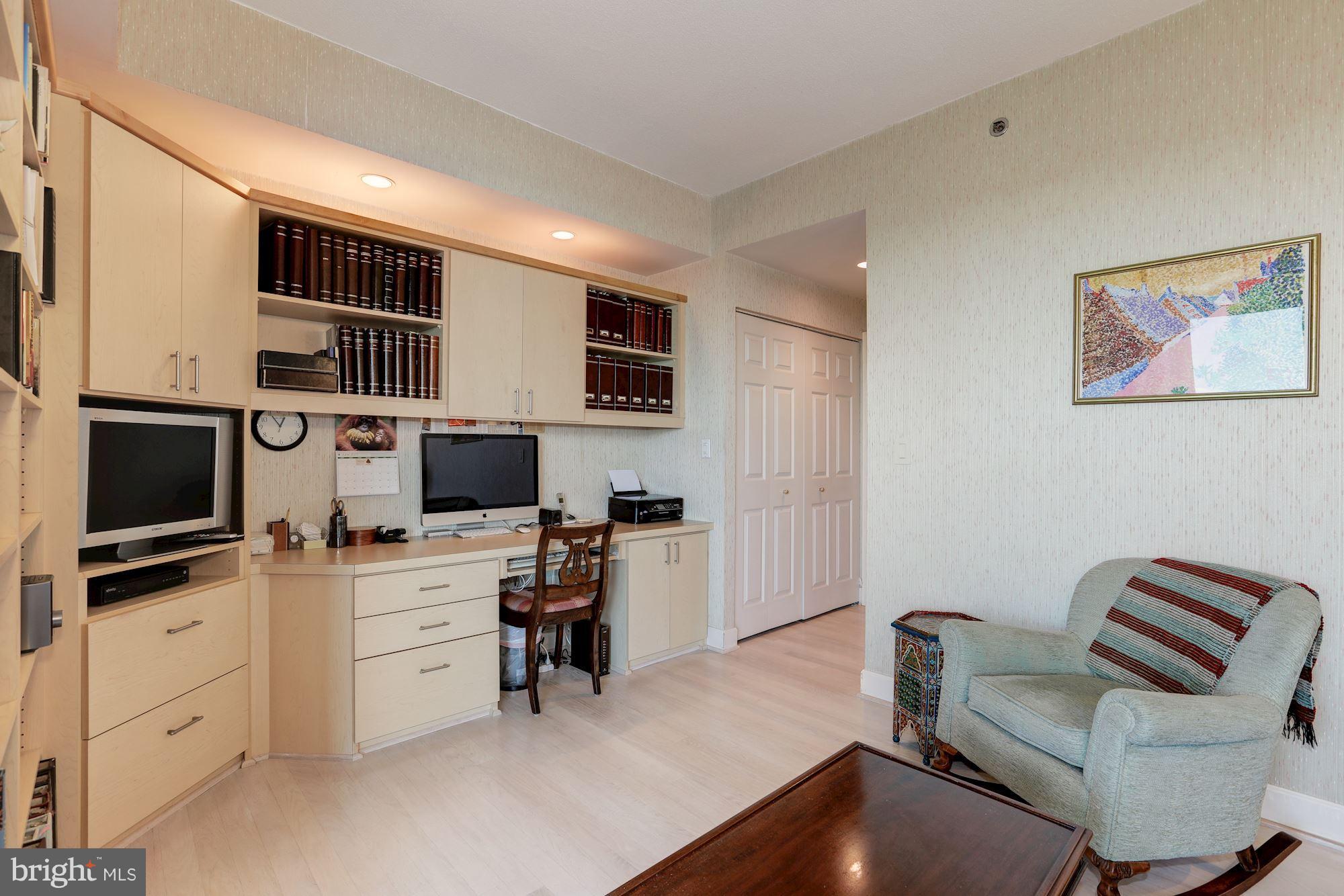 SOMERSET HOUSE - Residential