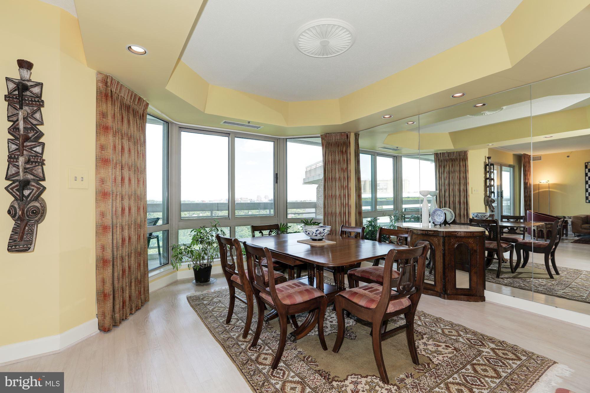 SOMERSET HOUSE - Residential