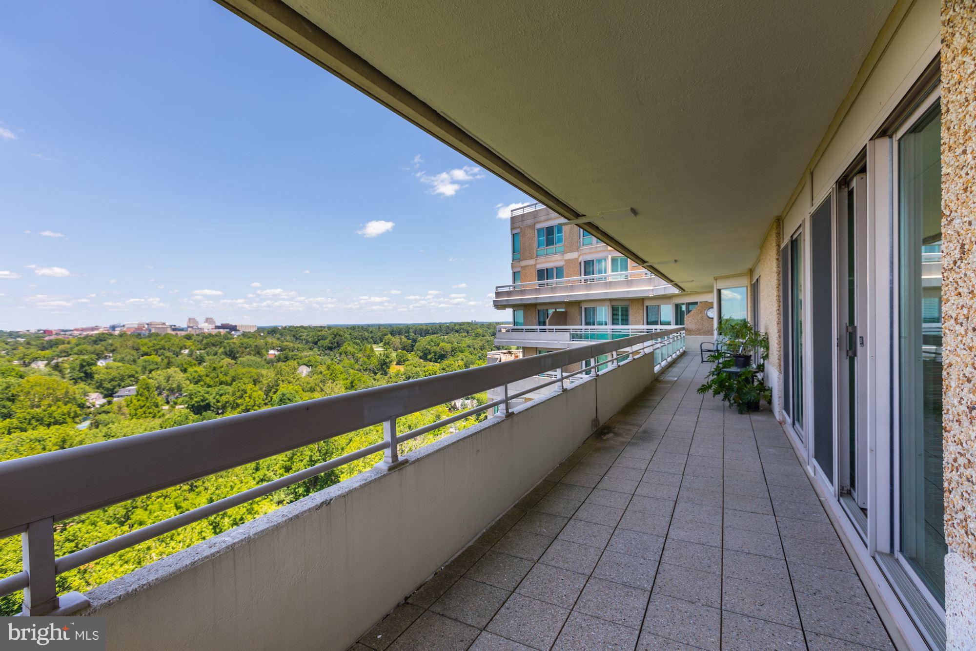 SOMERSET HOUSE - Residential