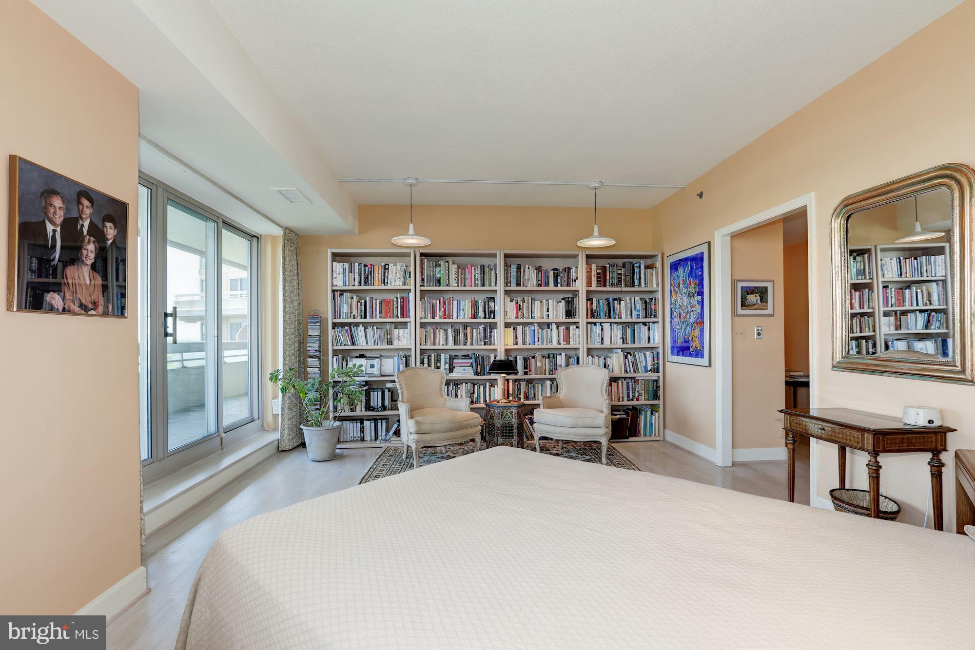 SOMERSET HOUSE - Residential