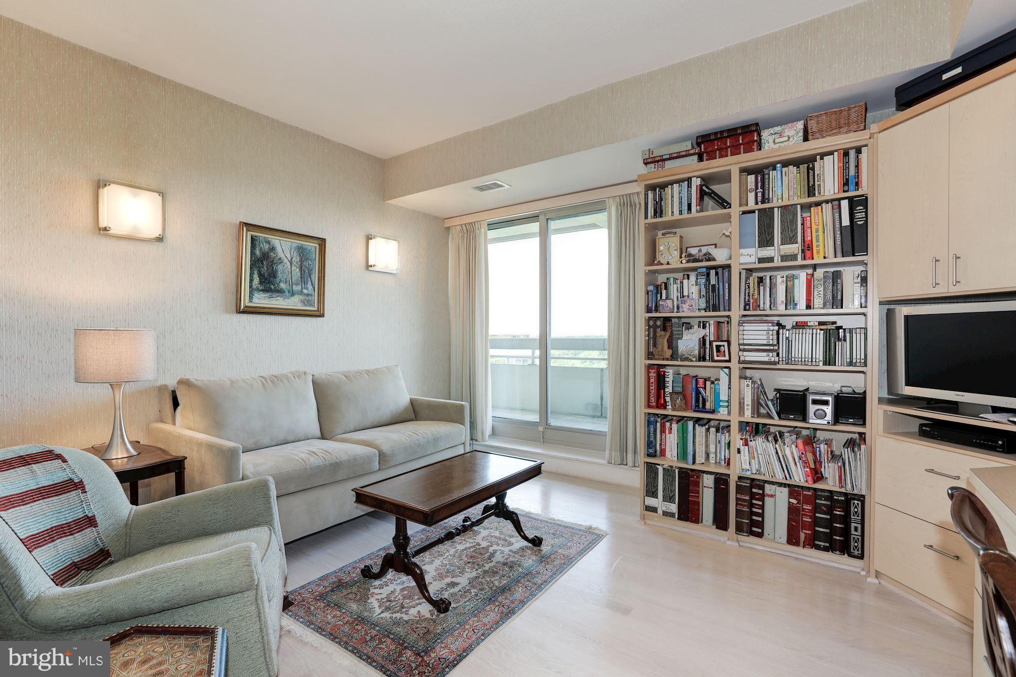 SOMERSET HOUSE - Residential