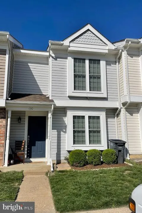130 Saint Charles Square Unit 130, Sterling, VA MLS: VALO2089692