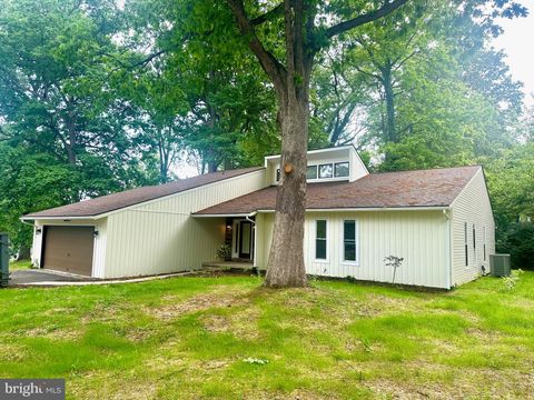 Photo of 40 Cedarwood Road, READING, PA 19610 (MLS # PABK2072490)