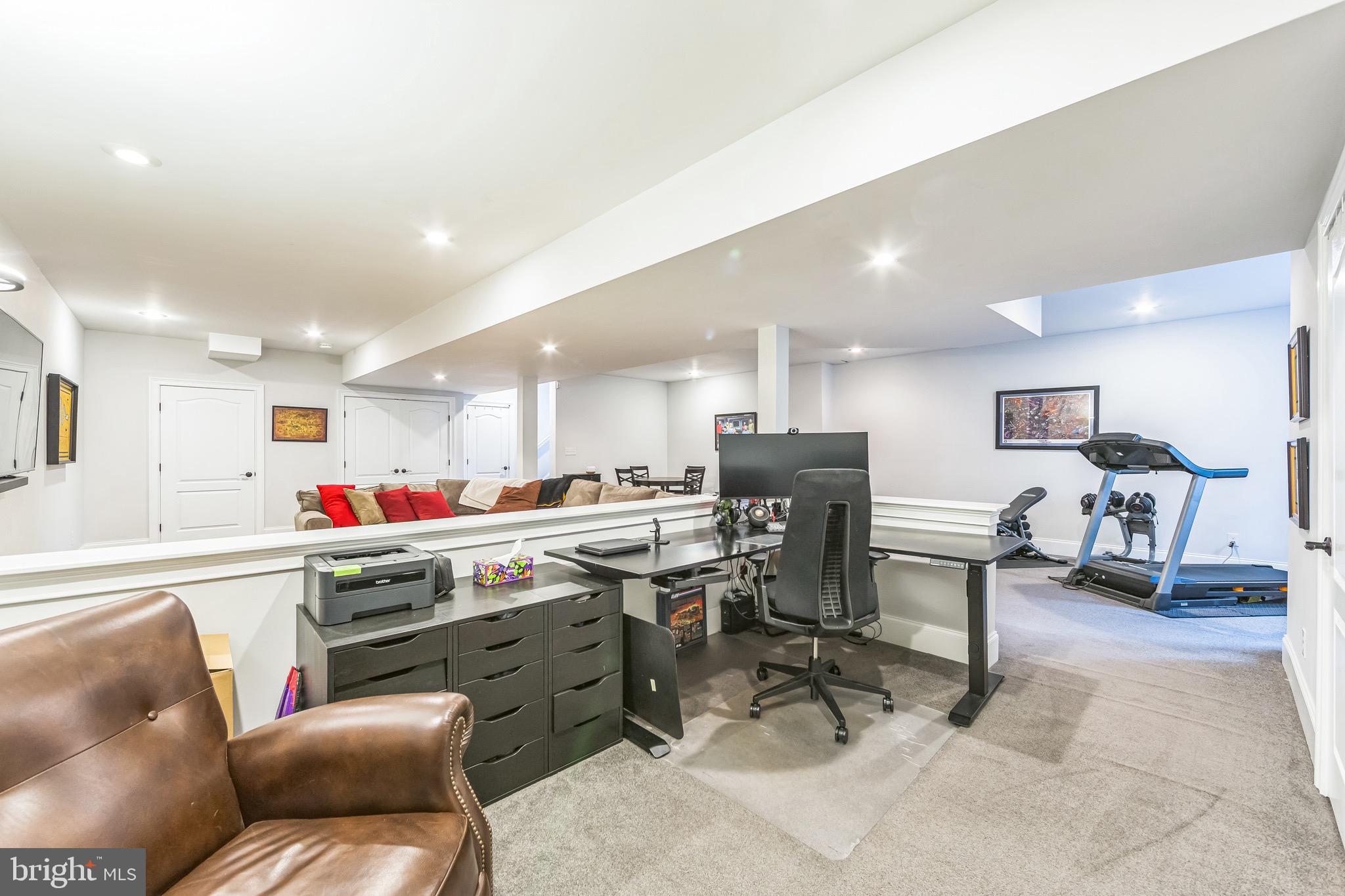 BRINTON VILLAGE - Residential