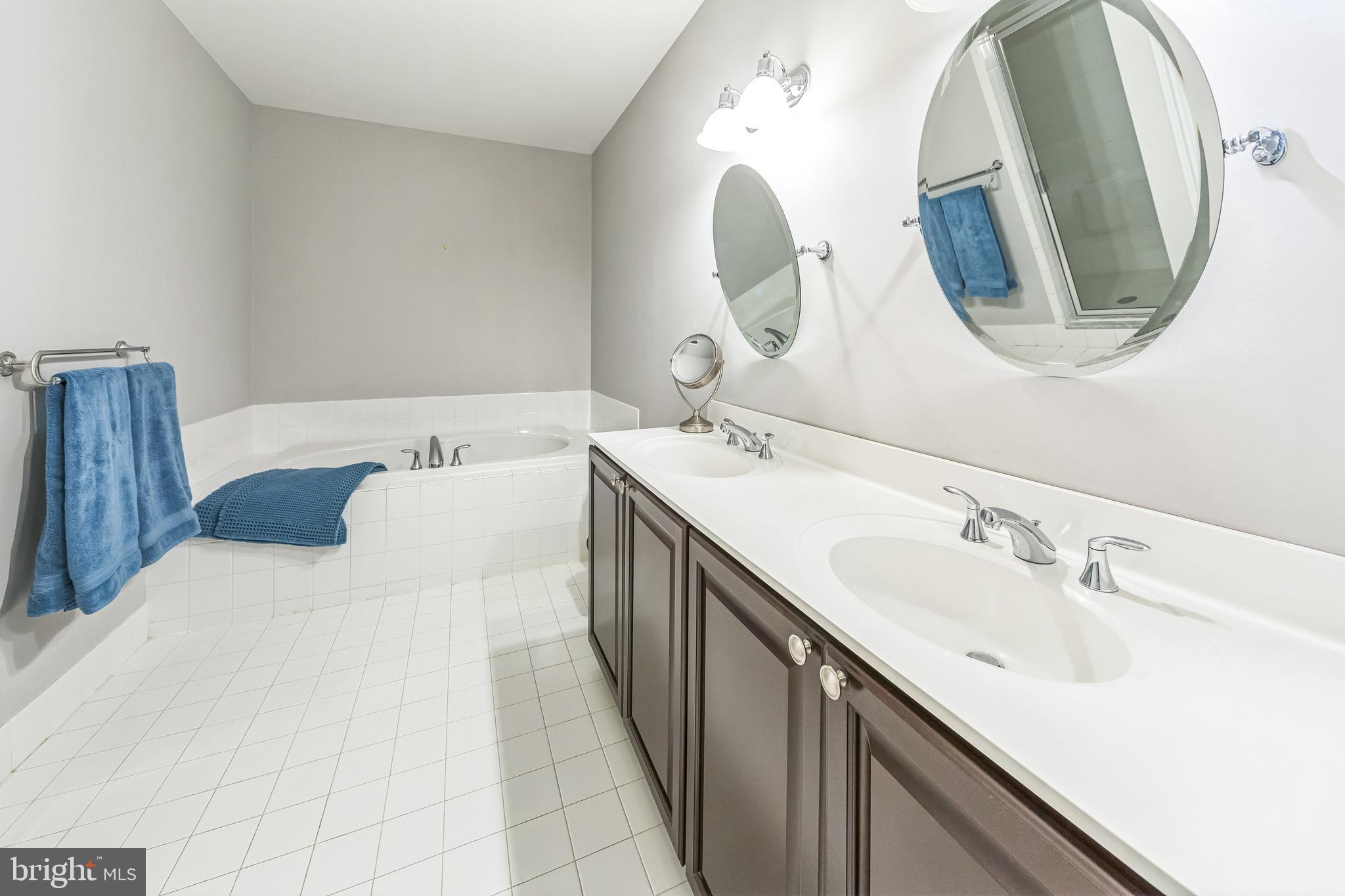 BRINTON VILLAGE - Residential