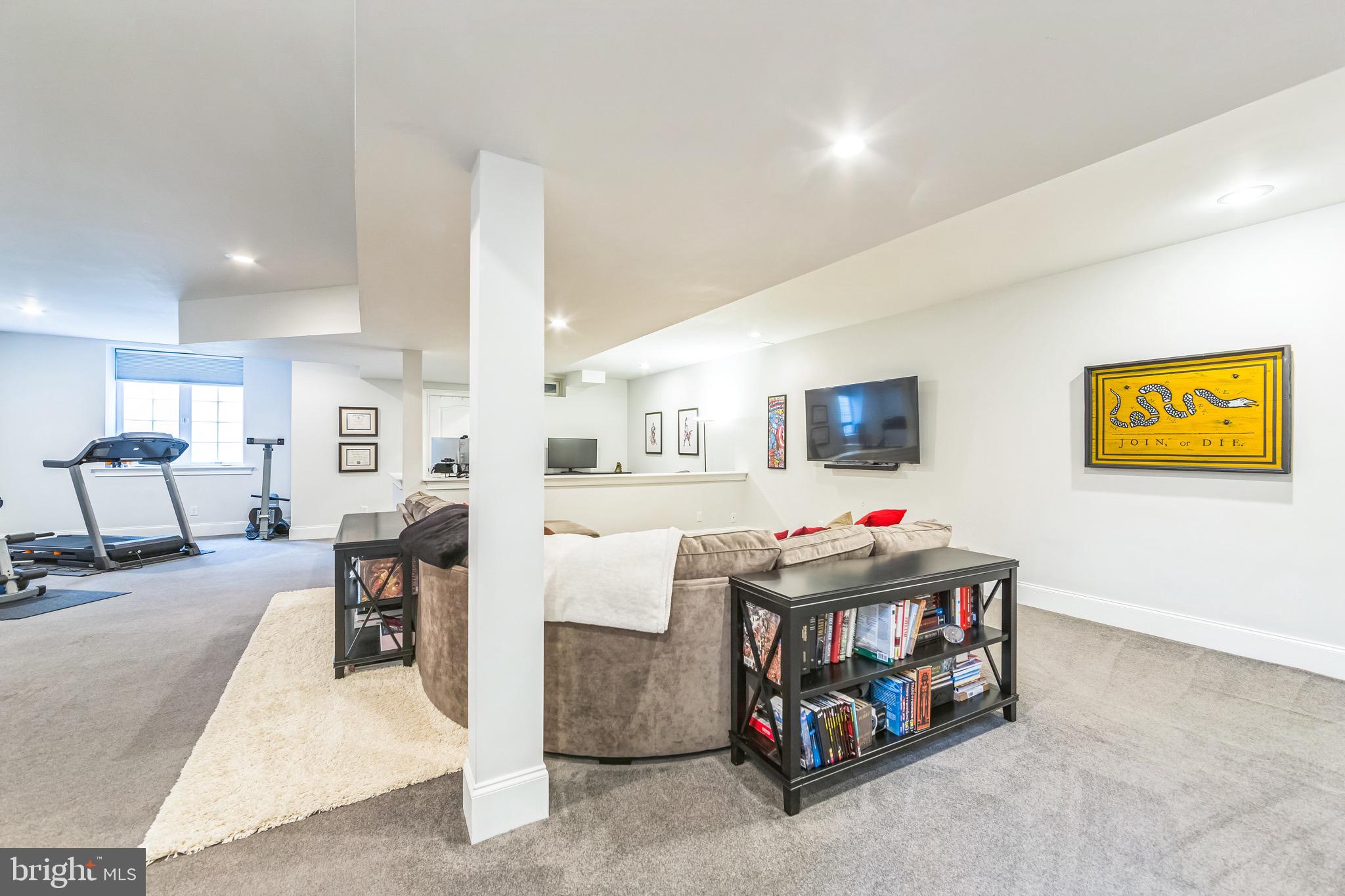 BRINTON VILLAGE - Residential