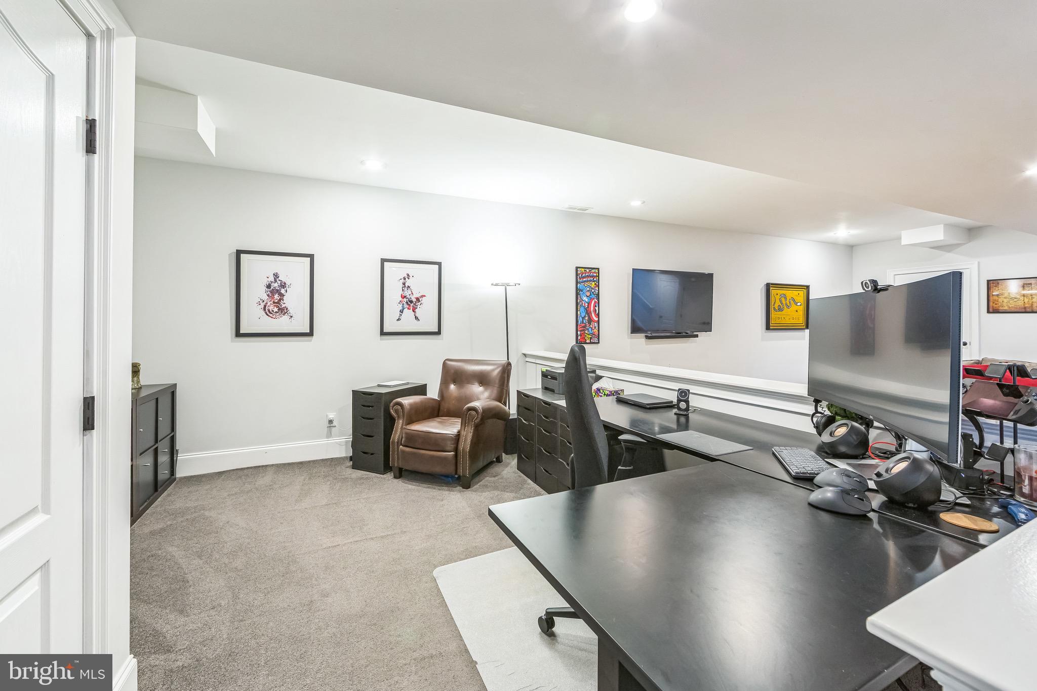 BRINTON VILLAGE - Residential