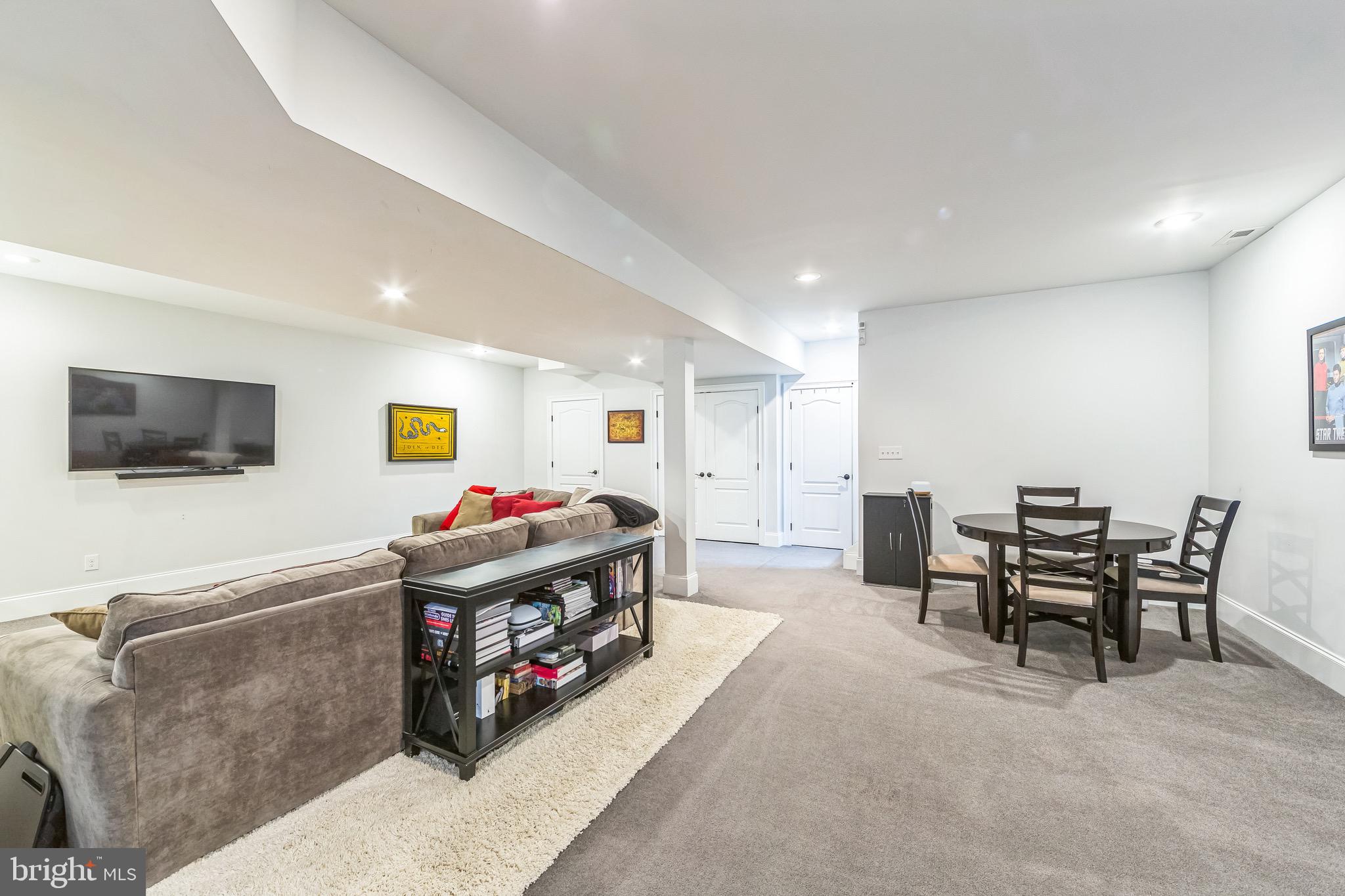 BRINTON VILLAGE - Residential