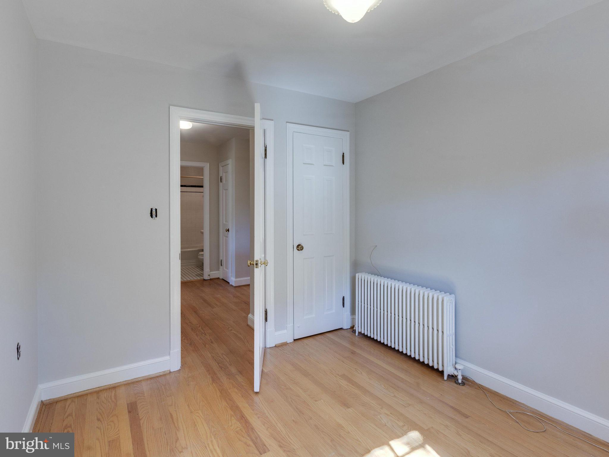 ARLINGTON HEIGHTS - Residential