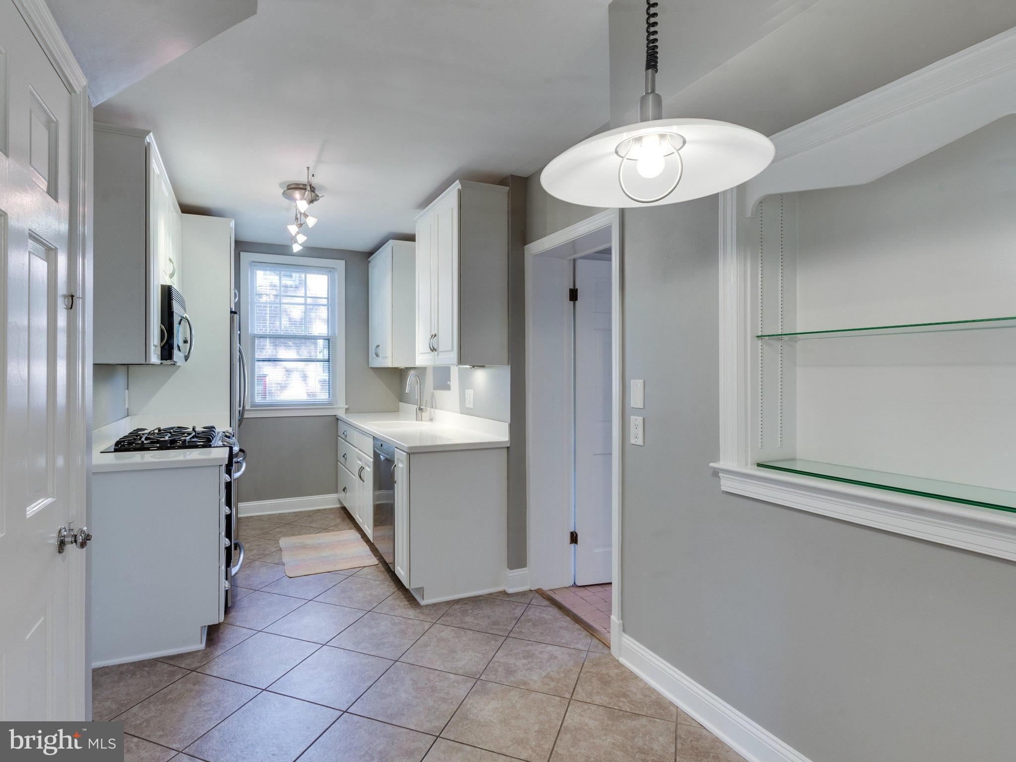 ARLINGTON HEIGHTS - Residential