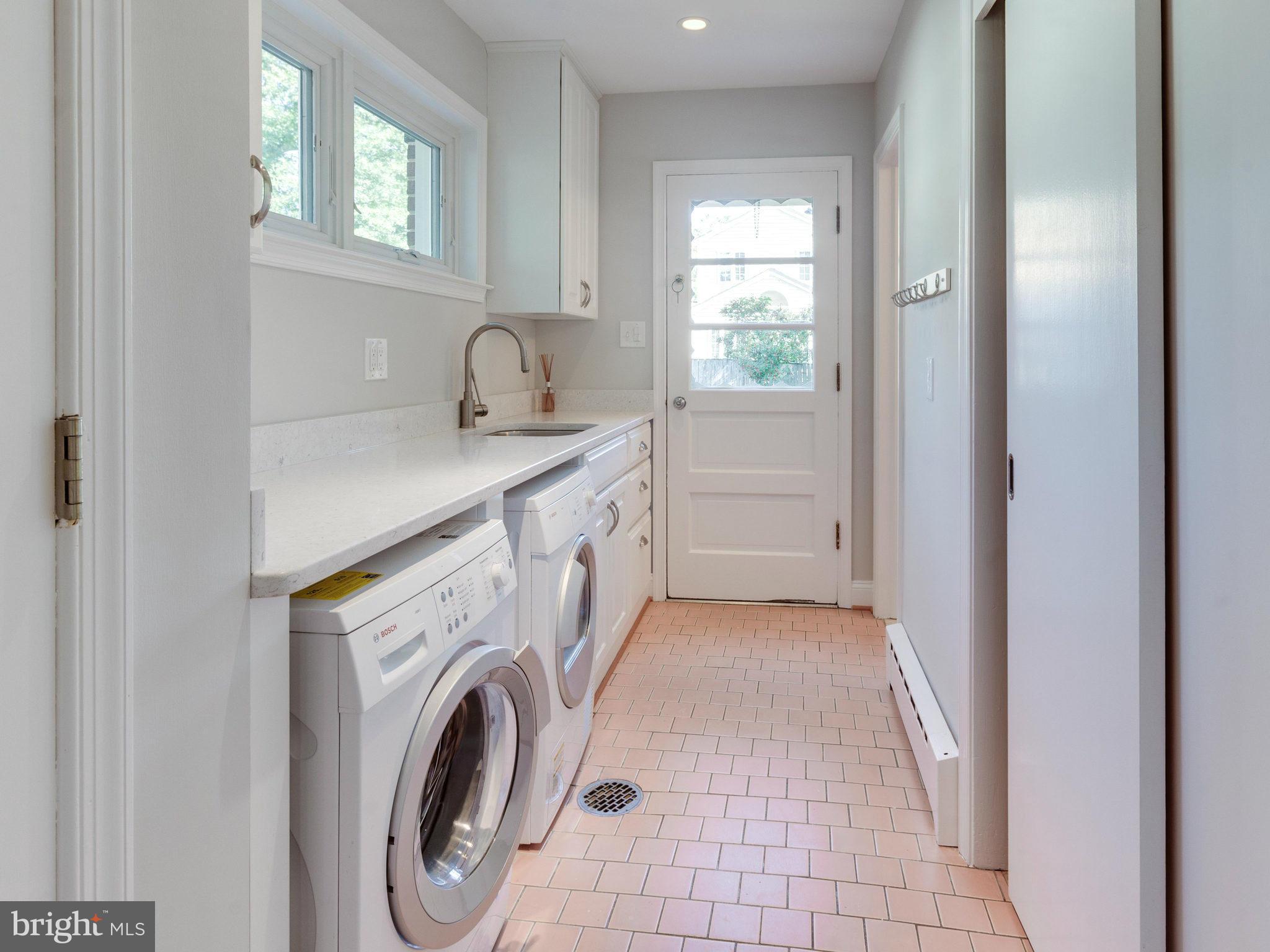 ARLINGTON HEIGHTS - Residential