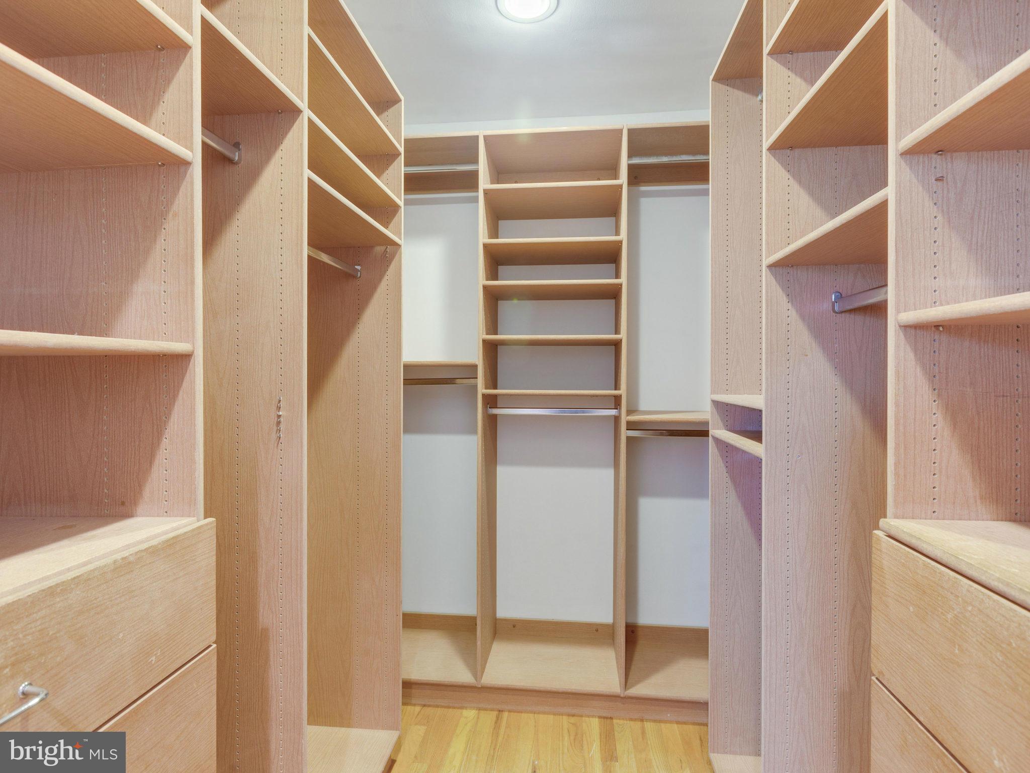 ARLINGTON HEIGHTS - Residential