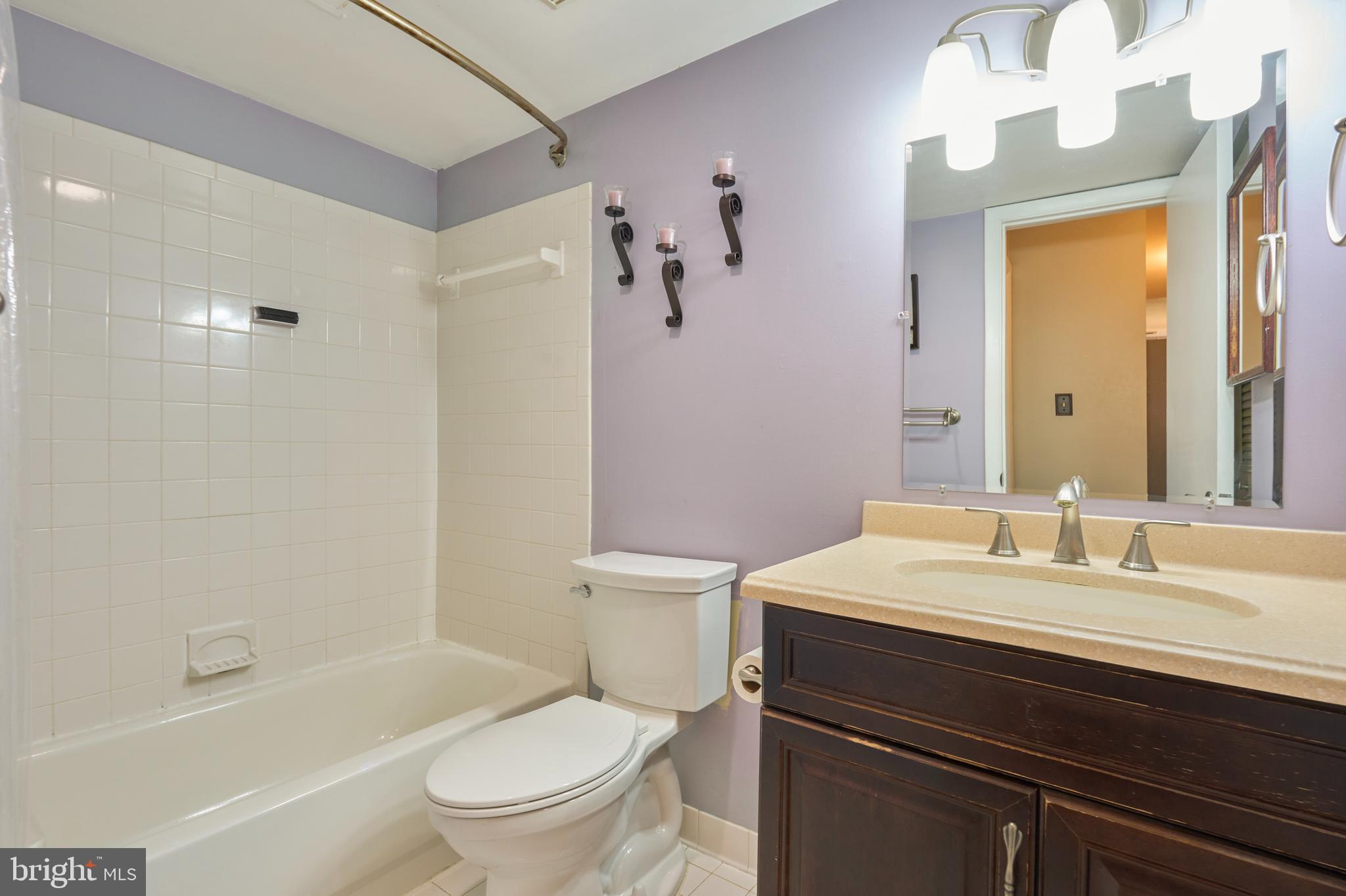 WOODBURN VILLAGE - Residential