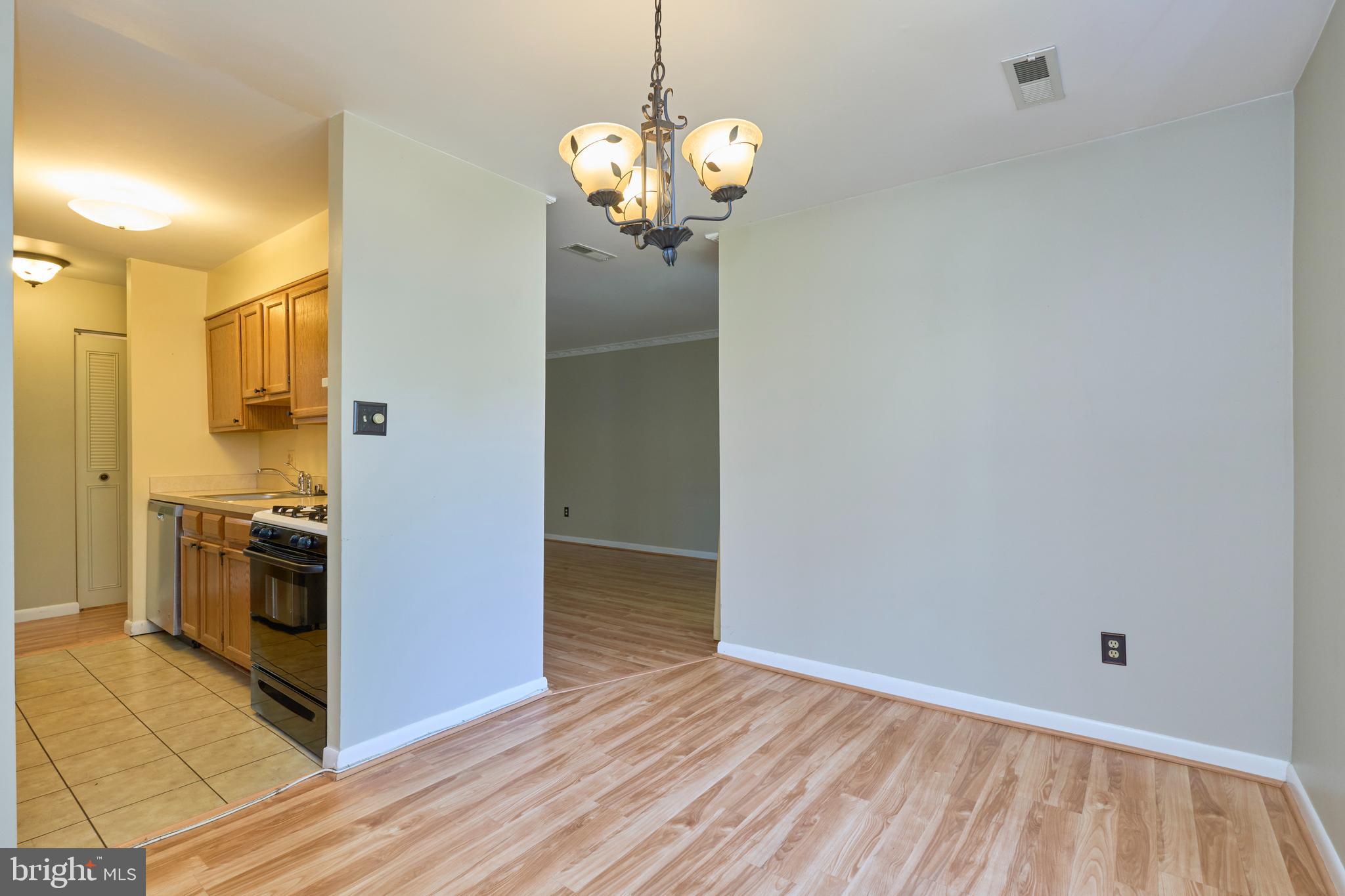 WOODBURN VILLAGE - Residential