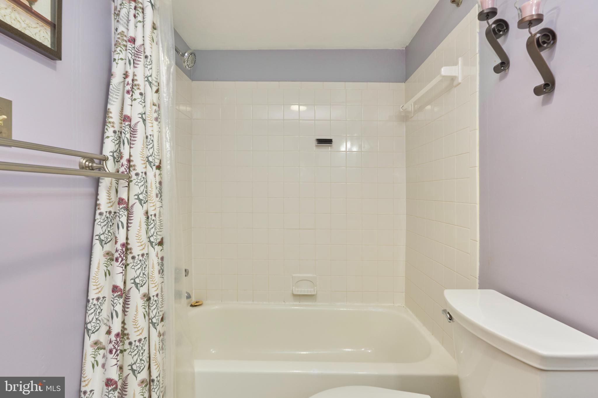 WOODBURN VILLAGE - Residential