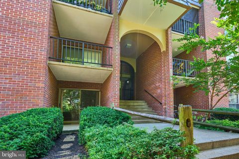 8302 TOBIN ROAD 11 ANNANDALE VA 22003