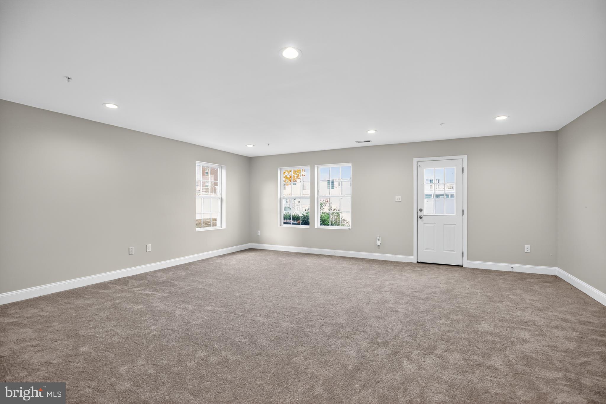 STONEHAVEN - Residential