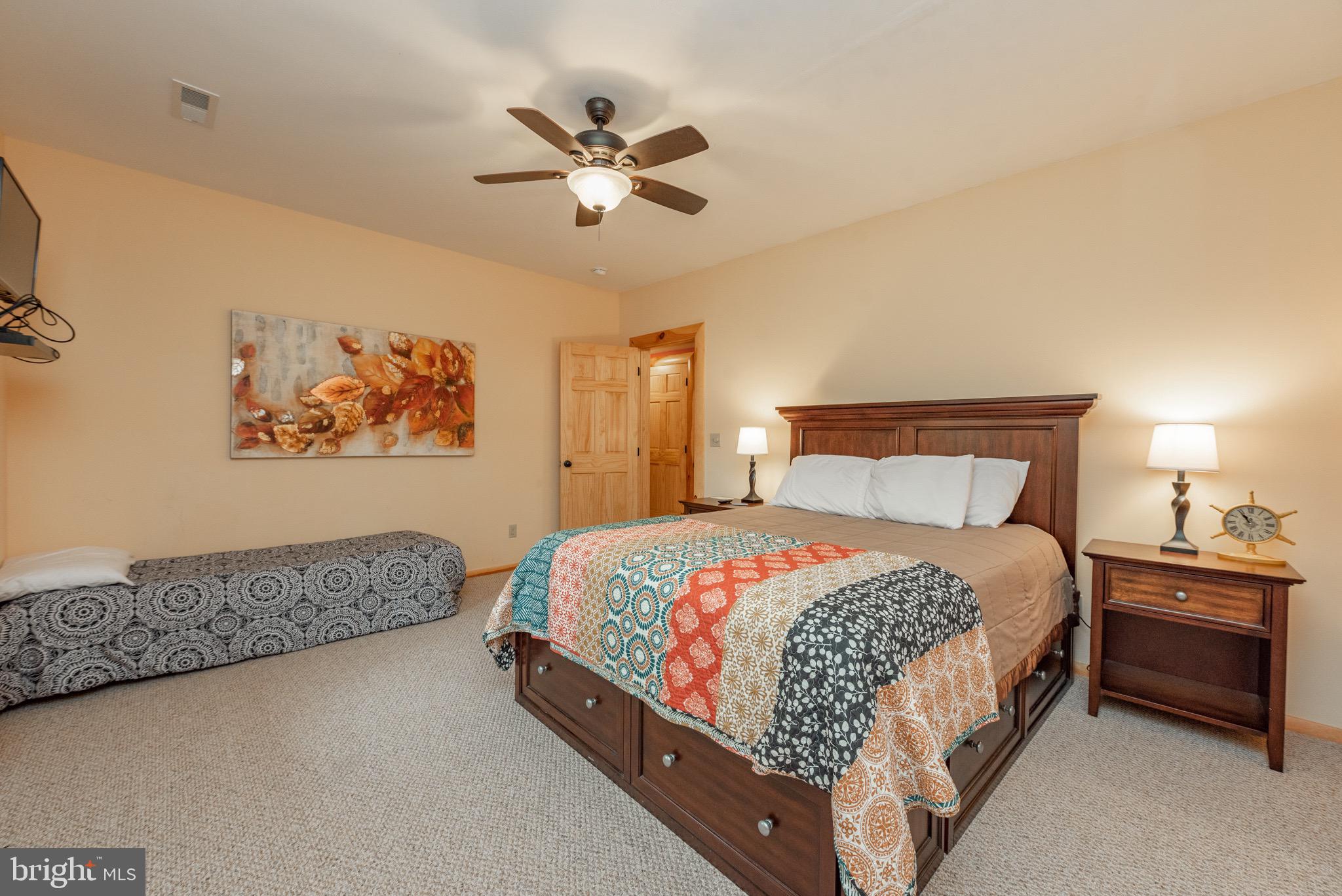 LODESTONE - Residential