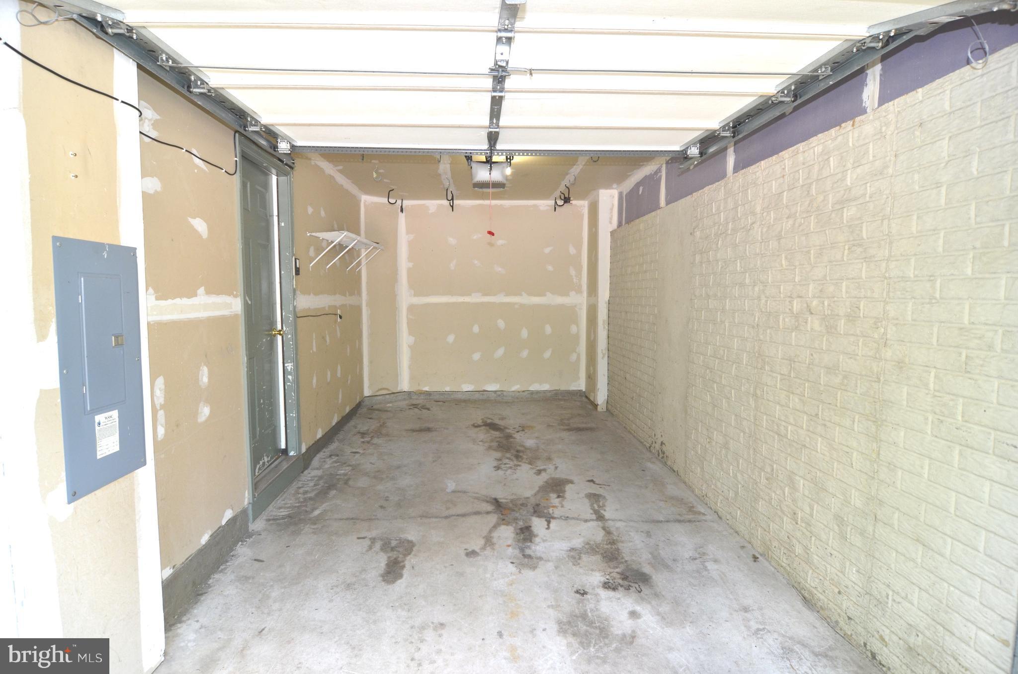 ROSEDALE ESTATES II-PLAT - Residential Lease