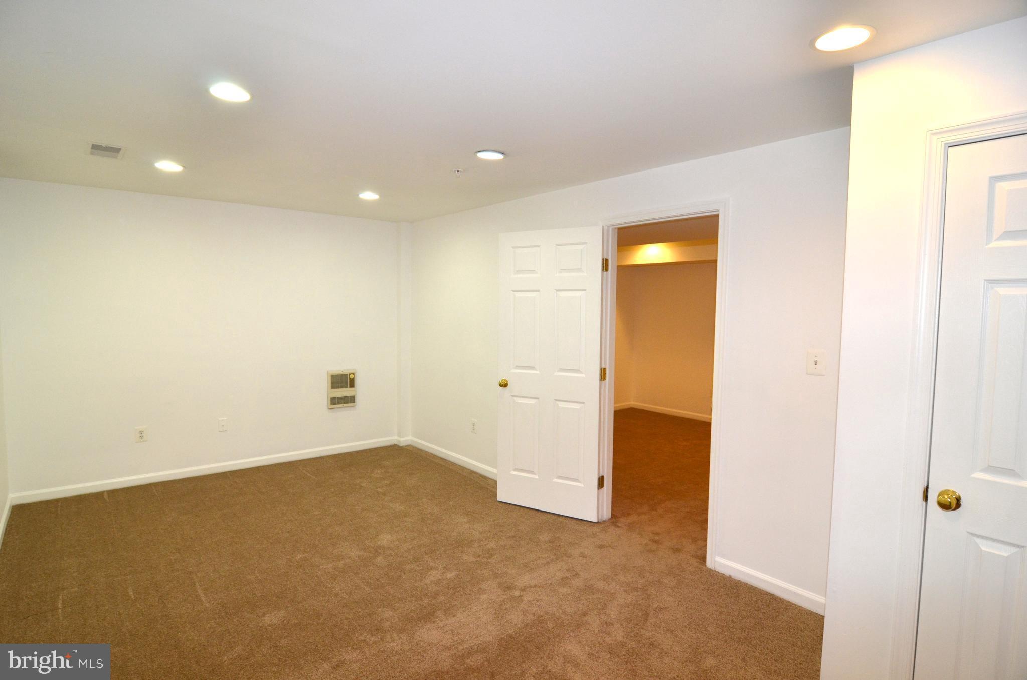 ROSEDALE ESTATES II-PLAT - Residential Lease