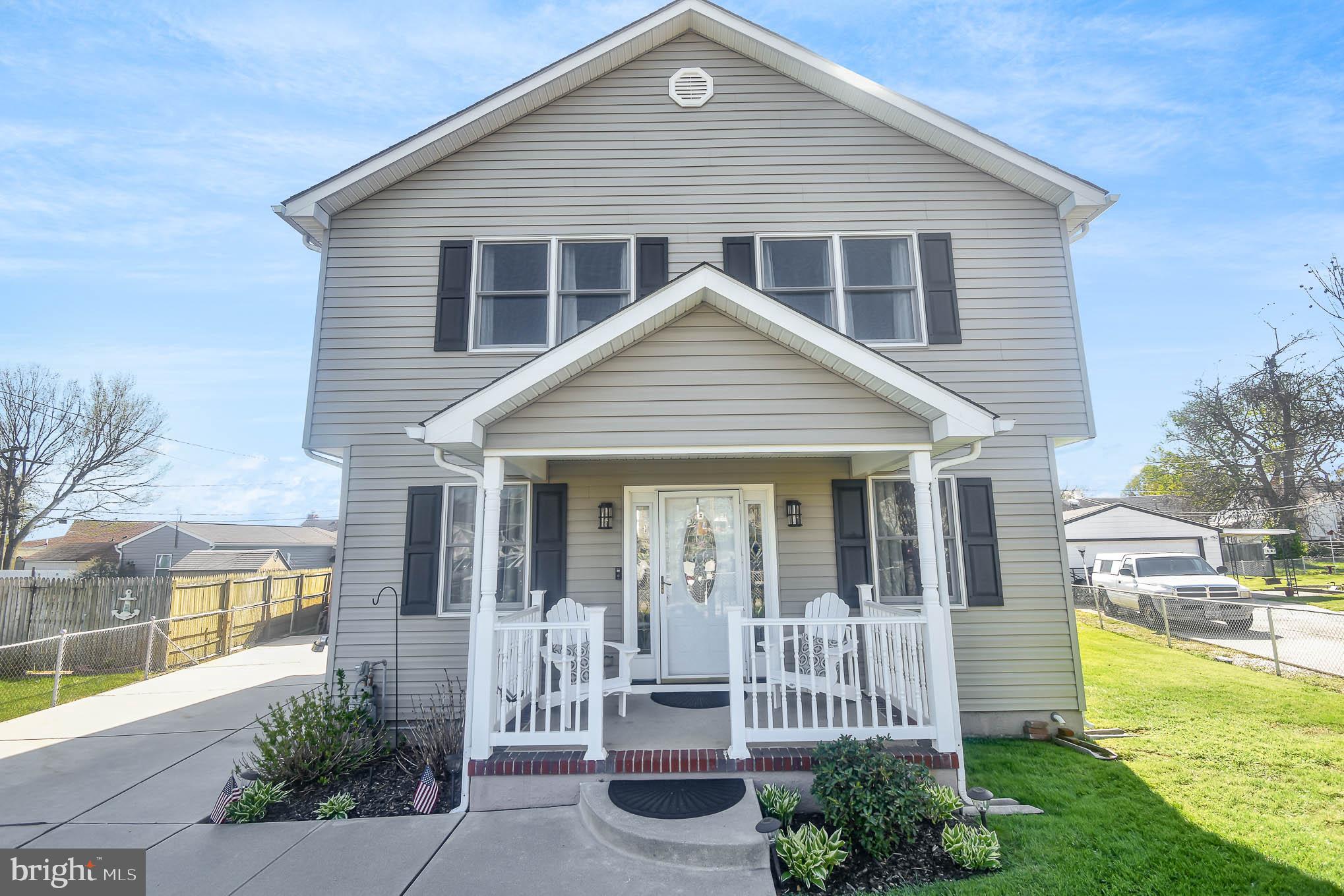 GRAY MANOR - Residential