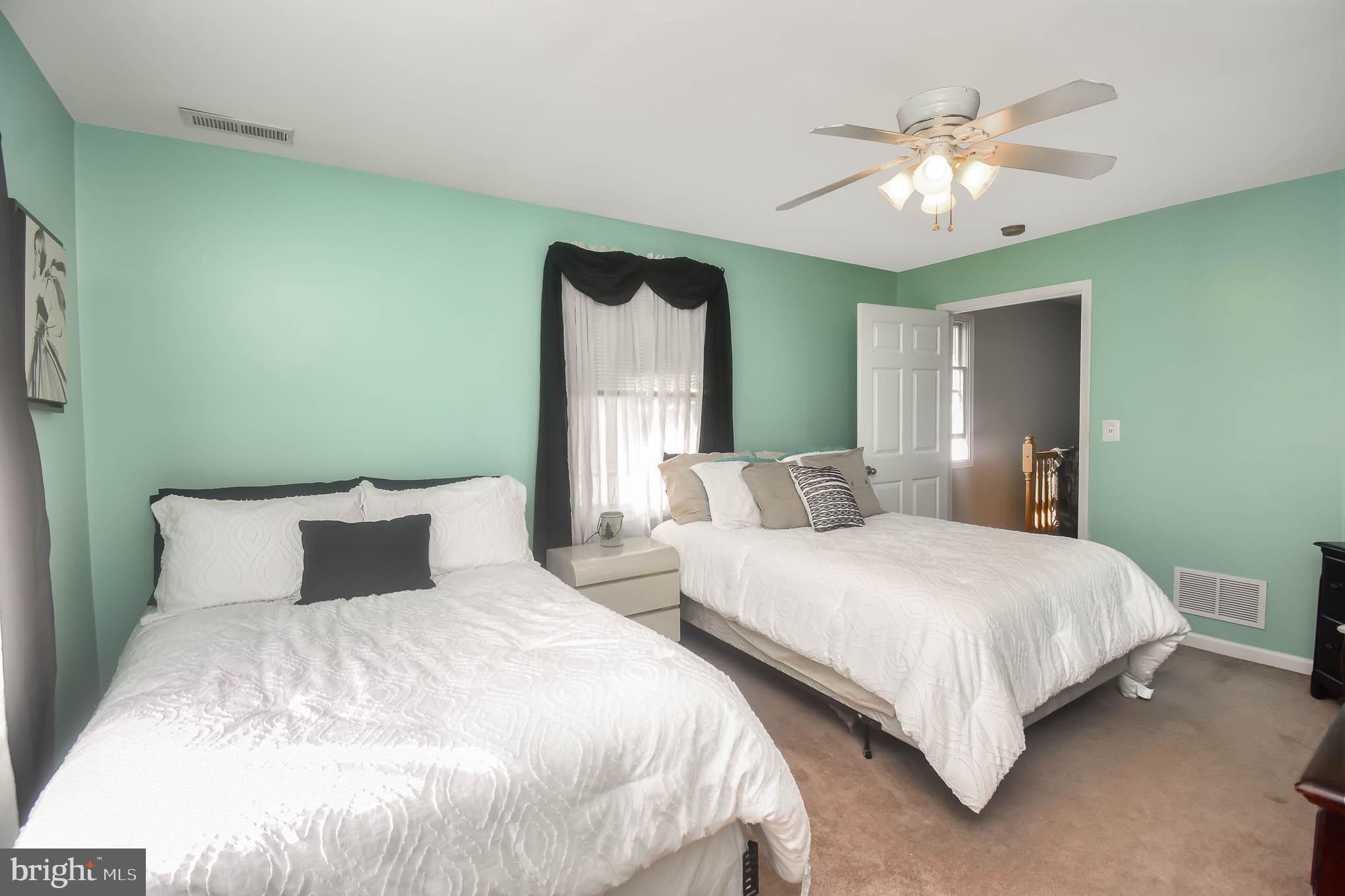 GRAY MANOR - Residential