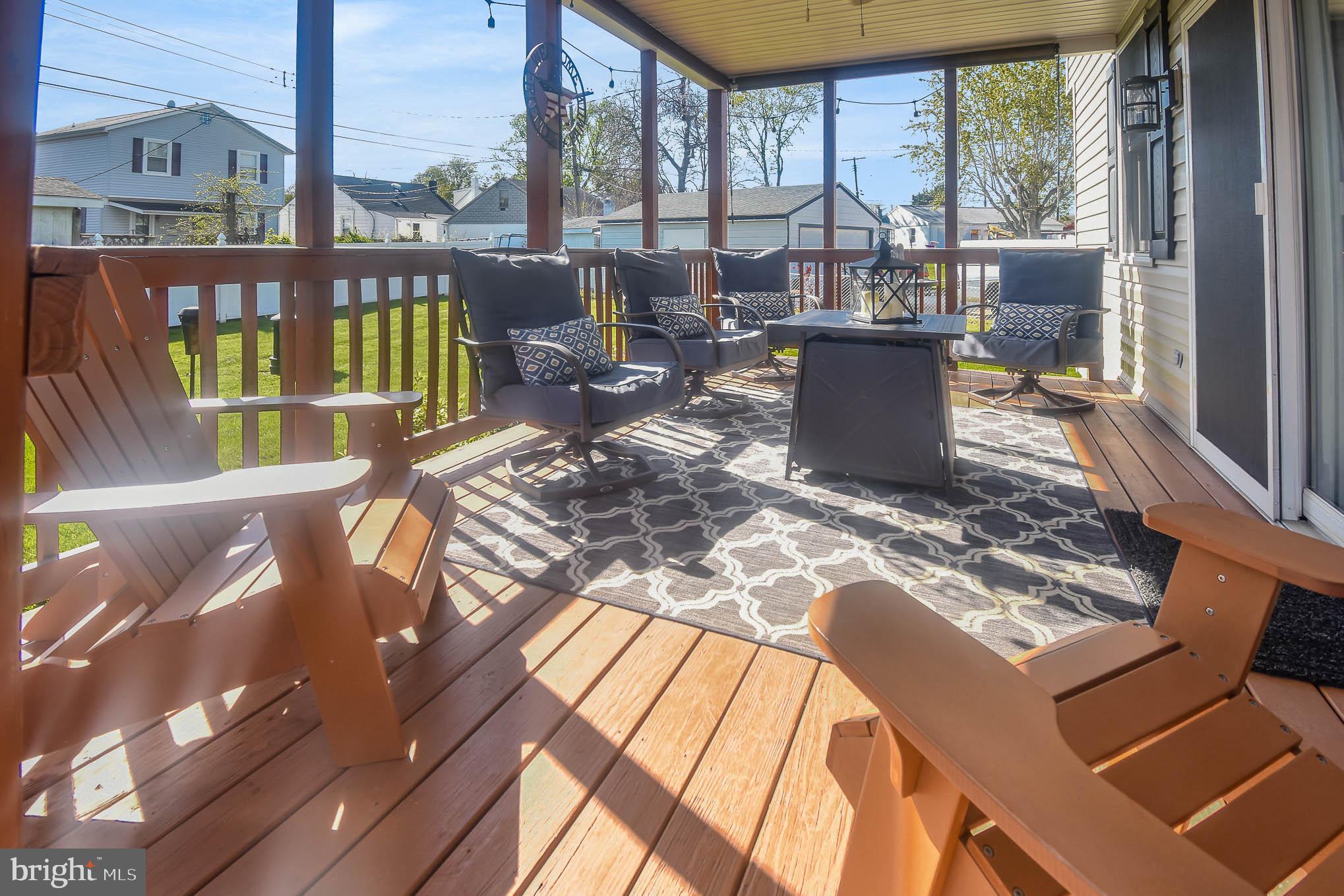 GRAY MANOR - Residential