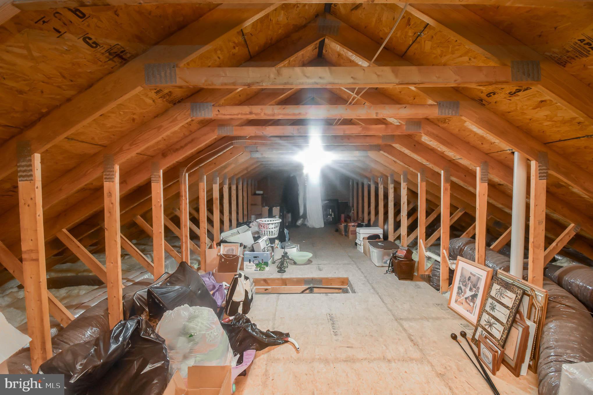 GRAY MANOR - Residential