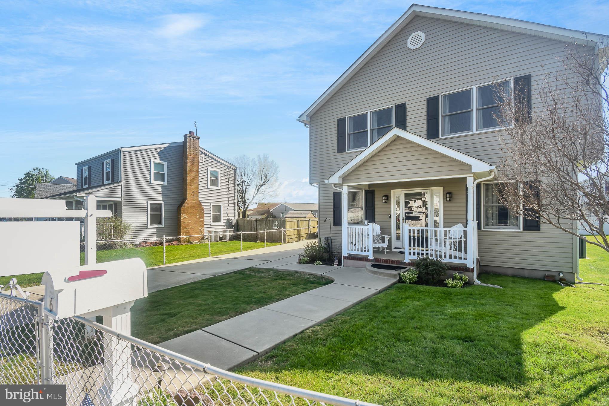 GRAY MANOR - Residential