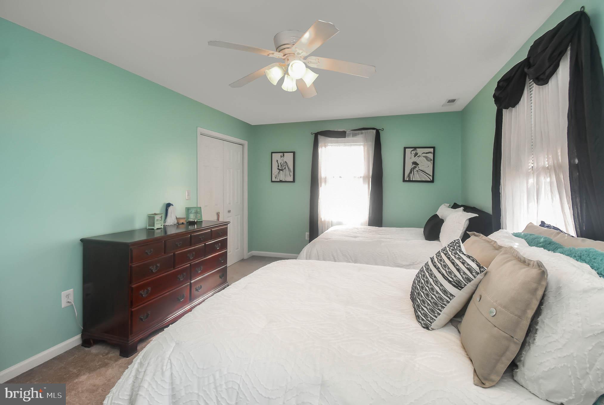 GRAY MANOR - Residential