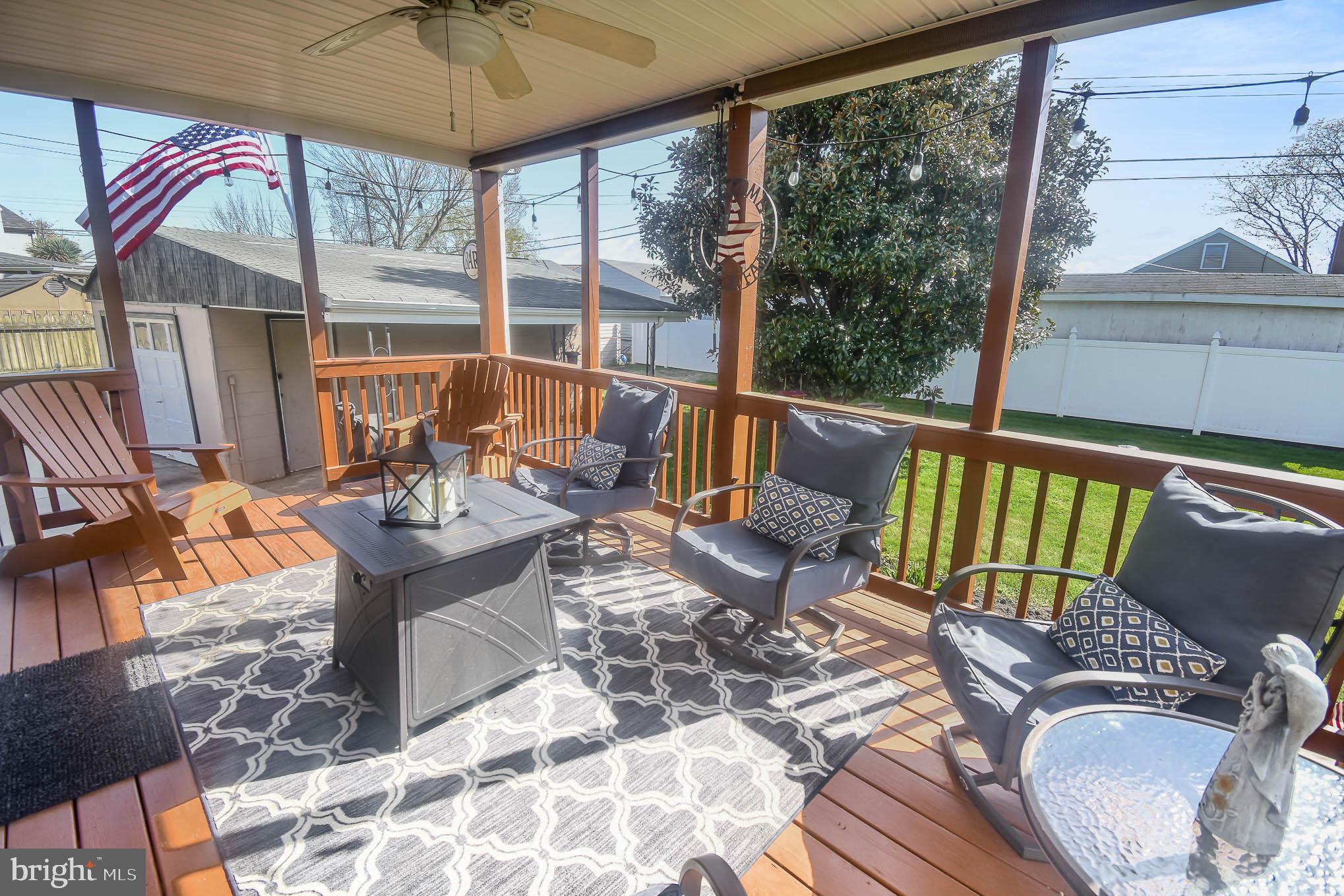 GRAY MANOR - Residential