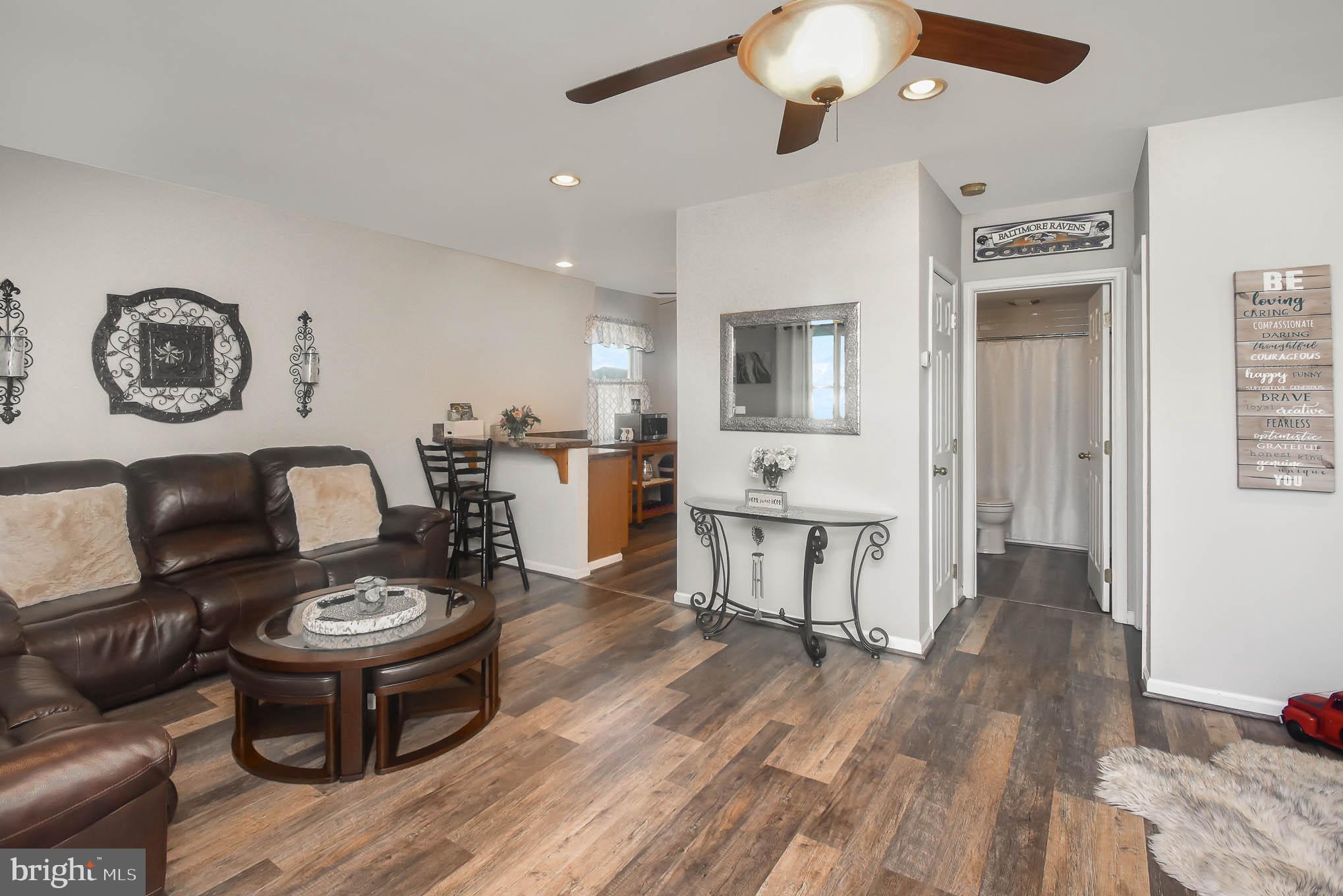 GRAY MANOR - Residential